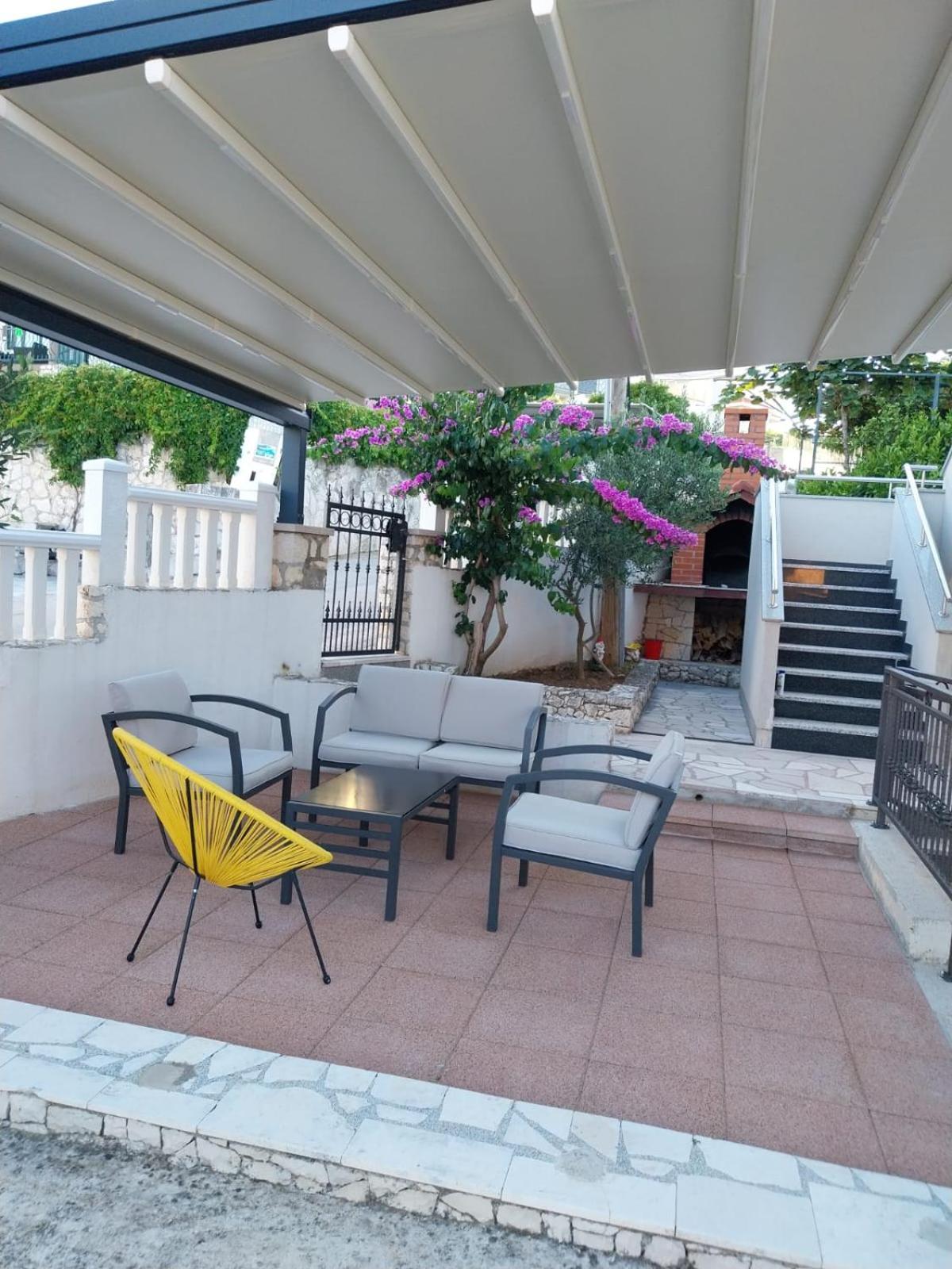 Apartment Miletic view 2