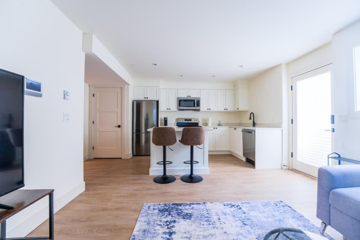 Modern Luxury Suite in Langley