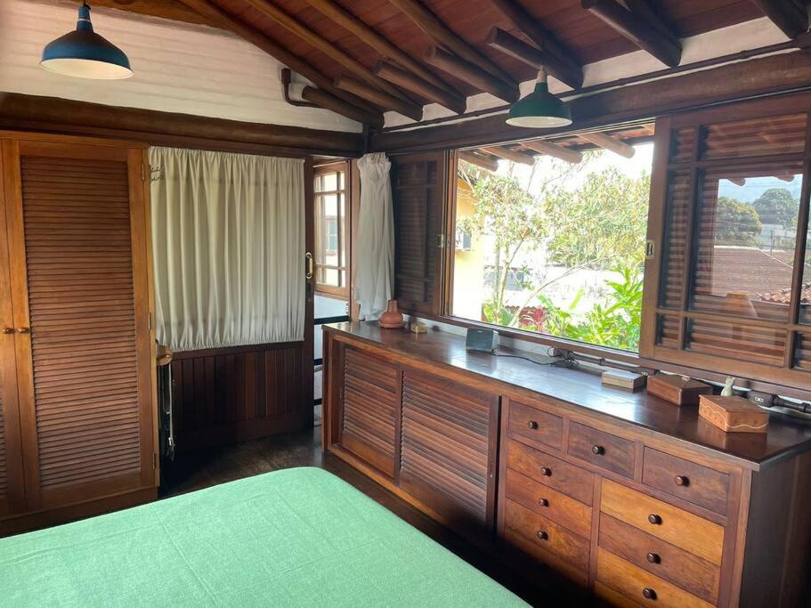 Belíssima Casa Itaguá Verdadeiro refúgio na Praia