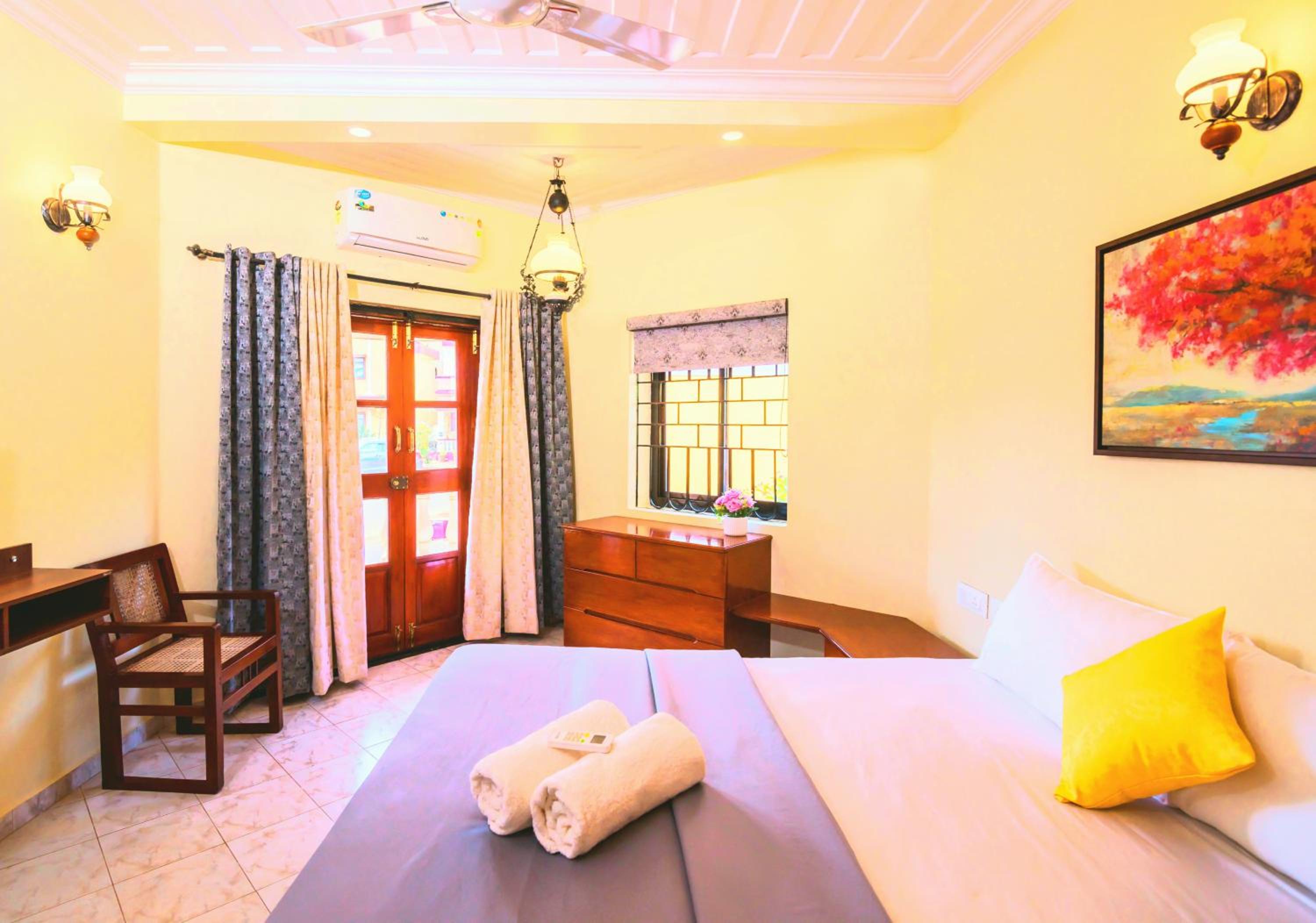 'Golden Sea Pearl' 1 bhk Beach apartment view 2