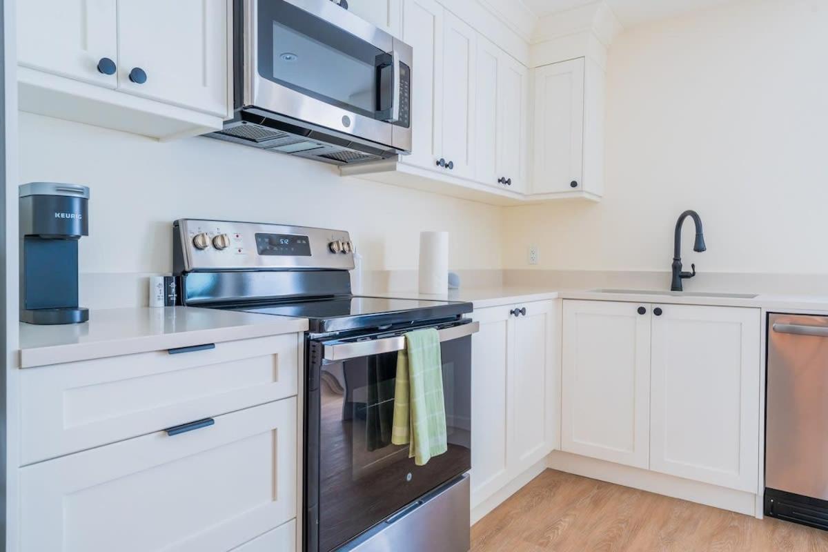 Modern Luxury Suite in Langley