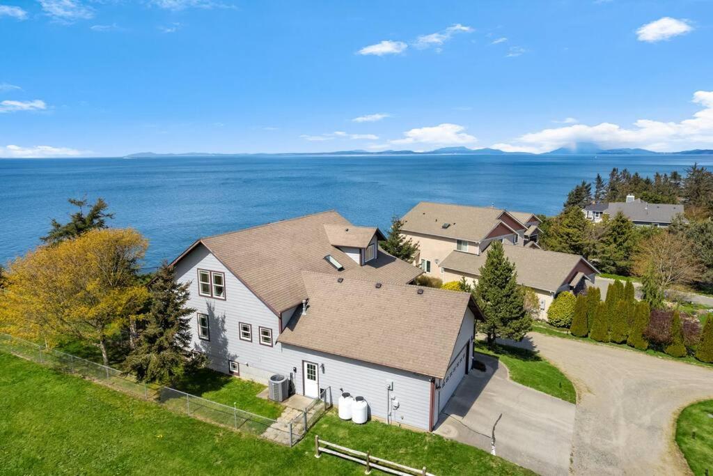 Puget Sound Sunset - Whidbey Ocean Front home with C view 5