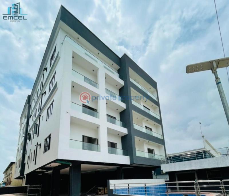 Chic 1BR in Lekki with Pool & Gym view 2