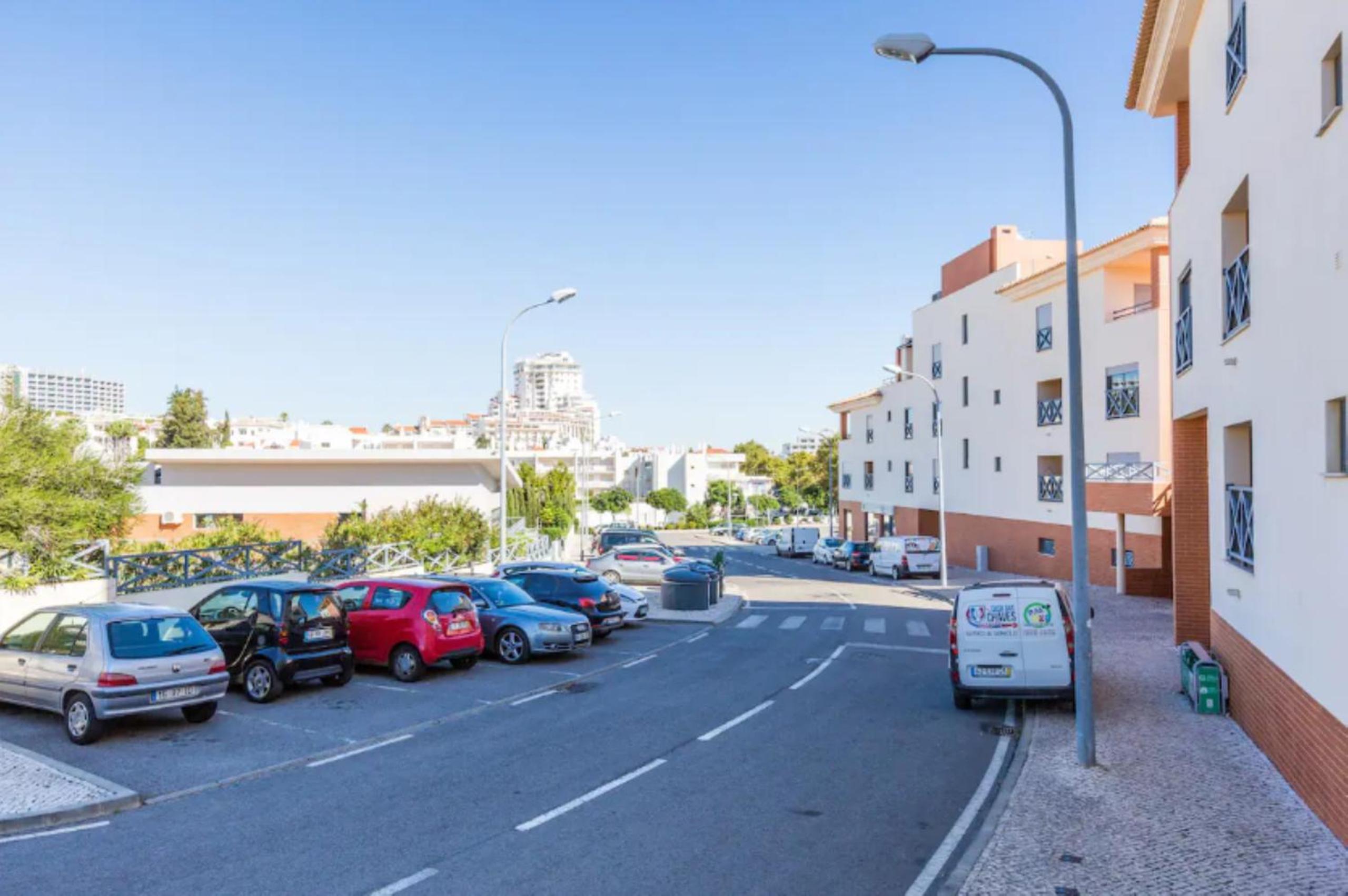 Albufeira Terrace Pool Garage Dream Flat view 2