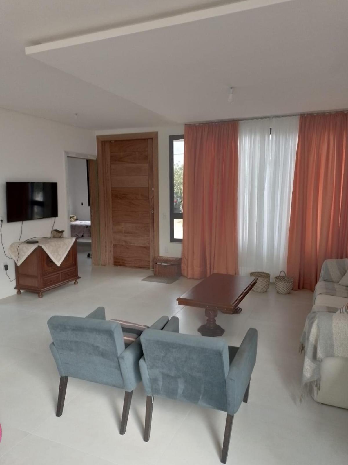 Casa de temporada bem próxima á praia
