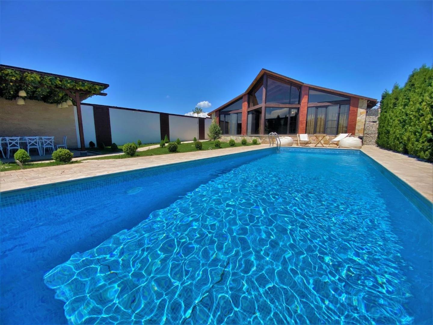 Bloom House