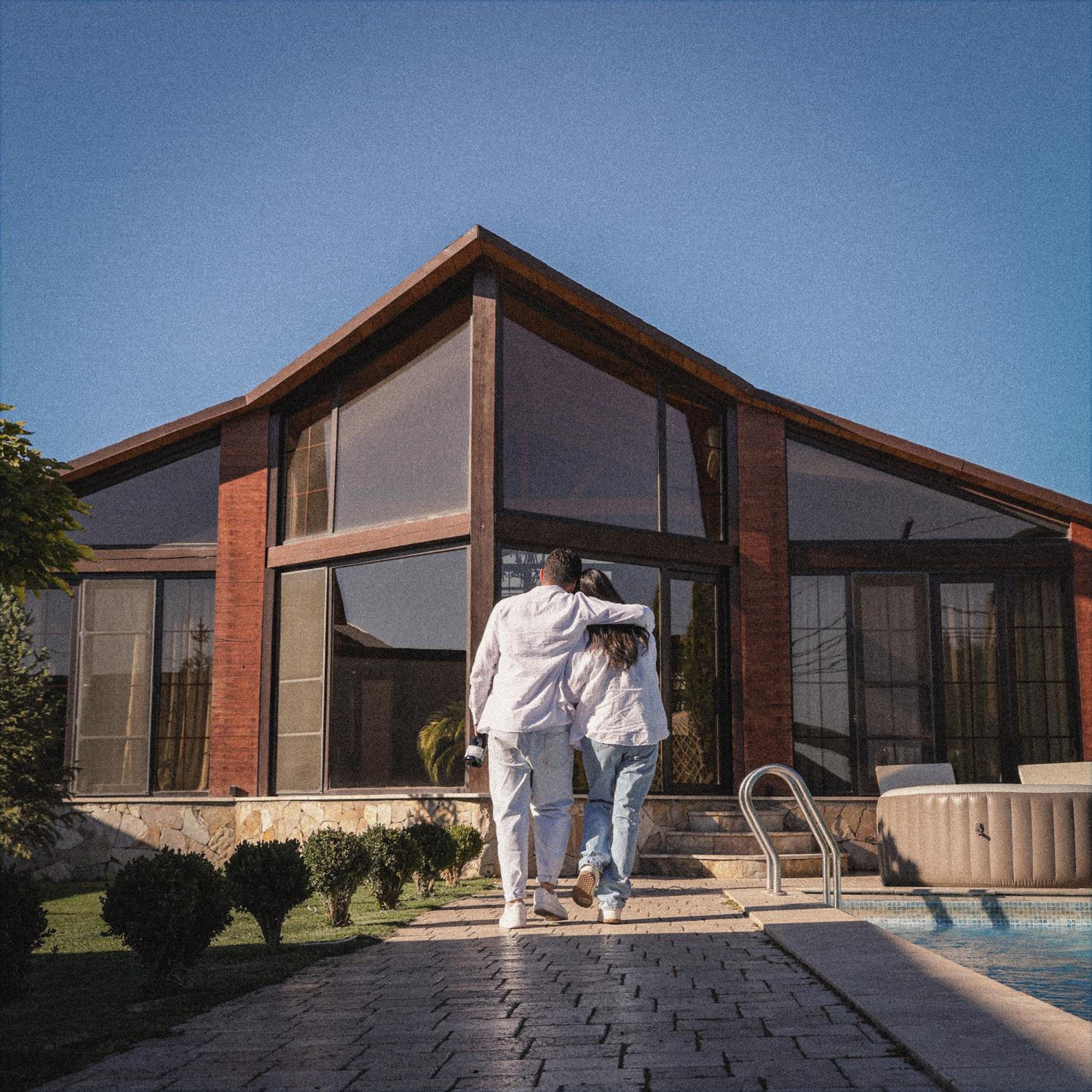 Bloom House