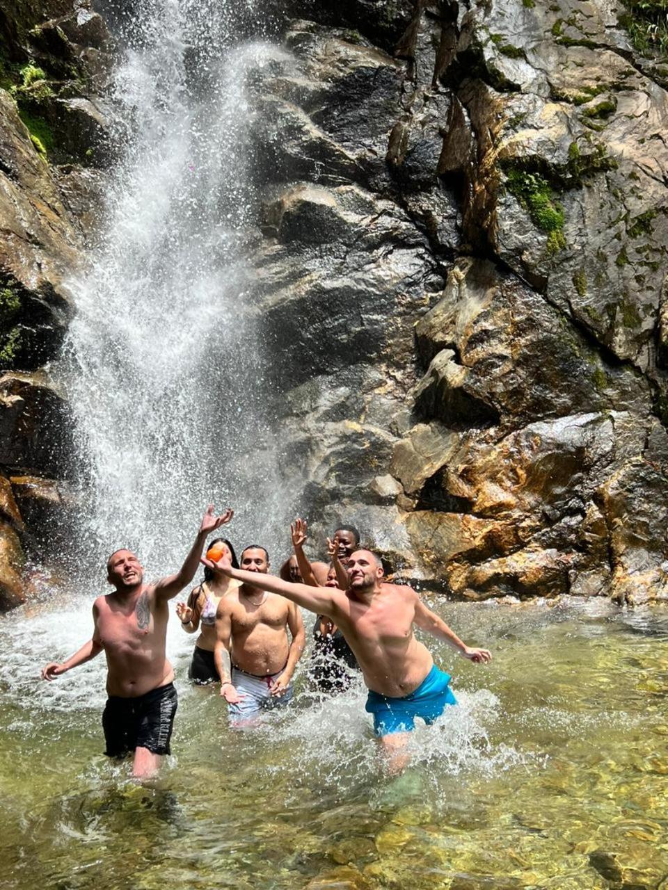 Yolo Hostel Medellin