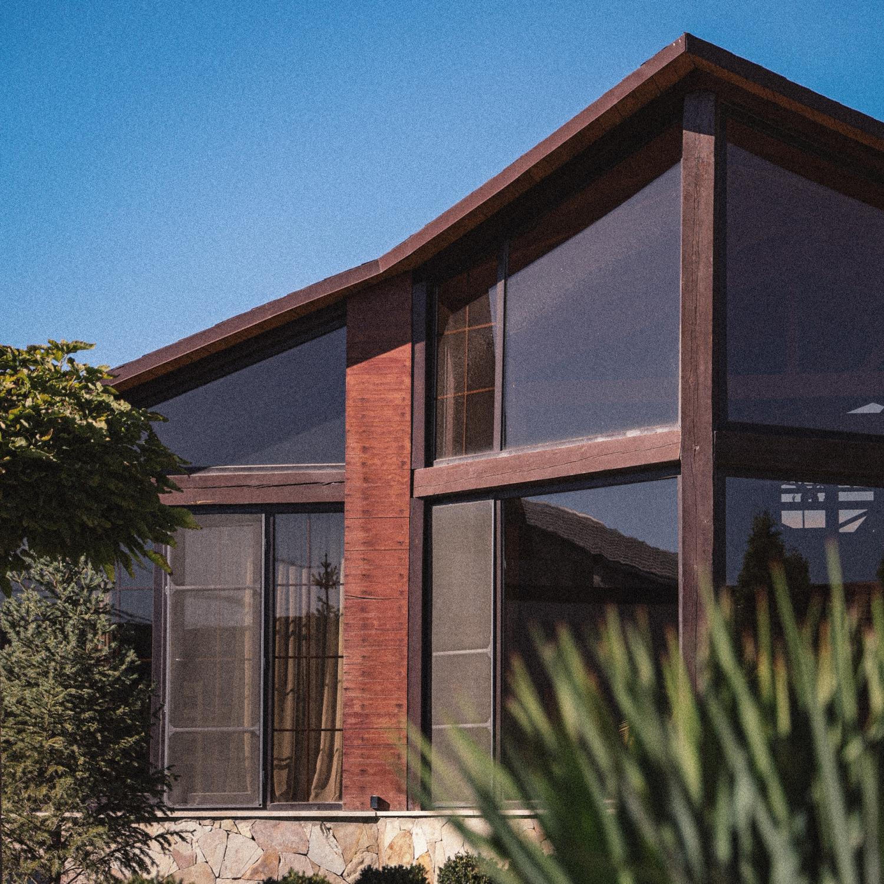 Bloom House