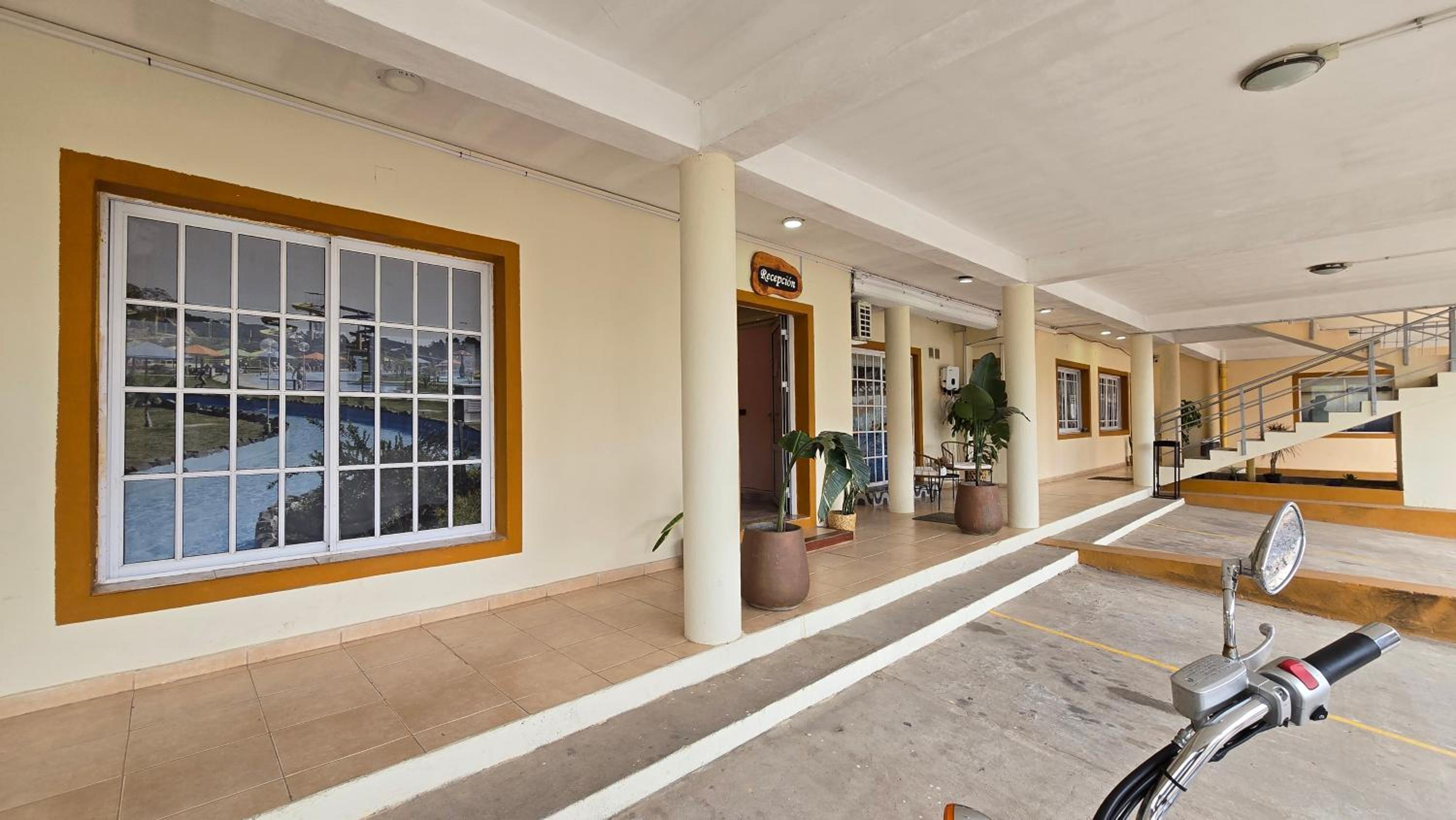 Hotel Arenas Blancas