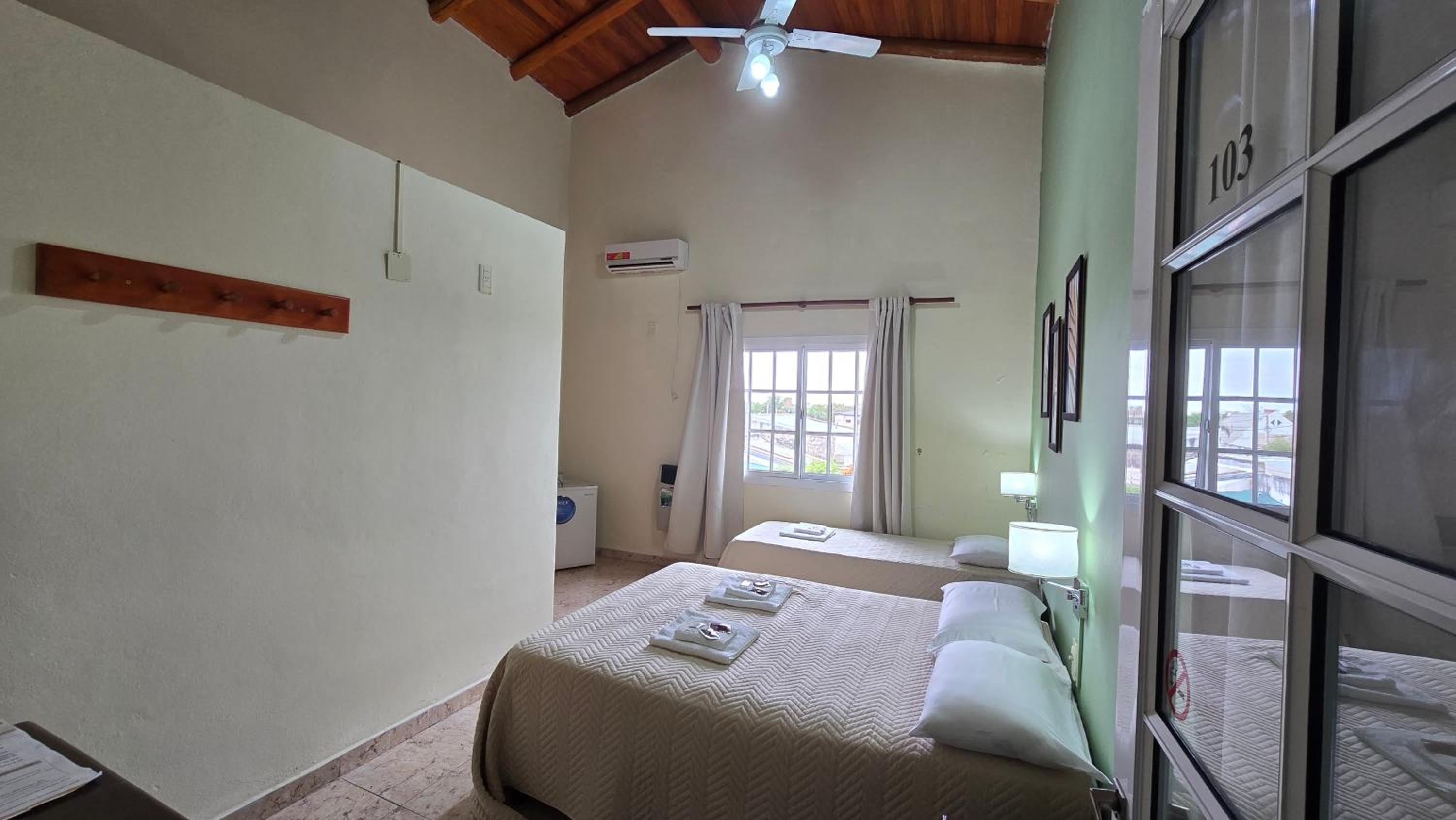 Hotel Arenas Blancas