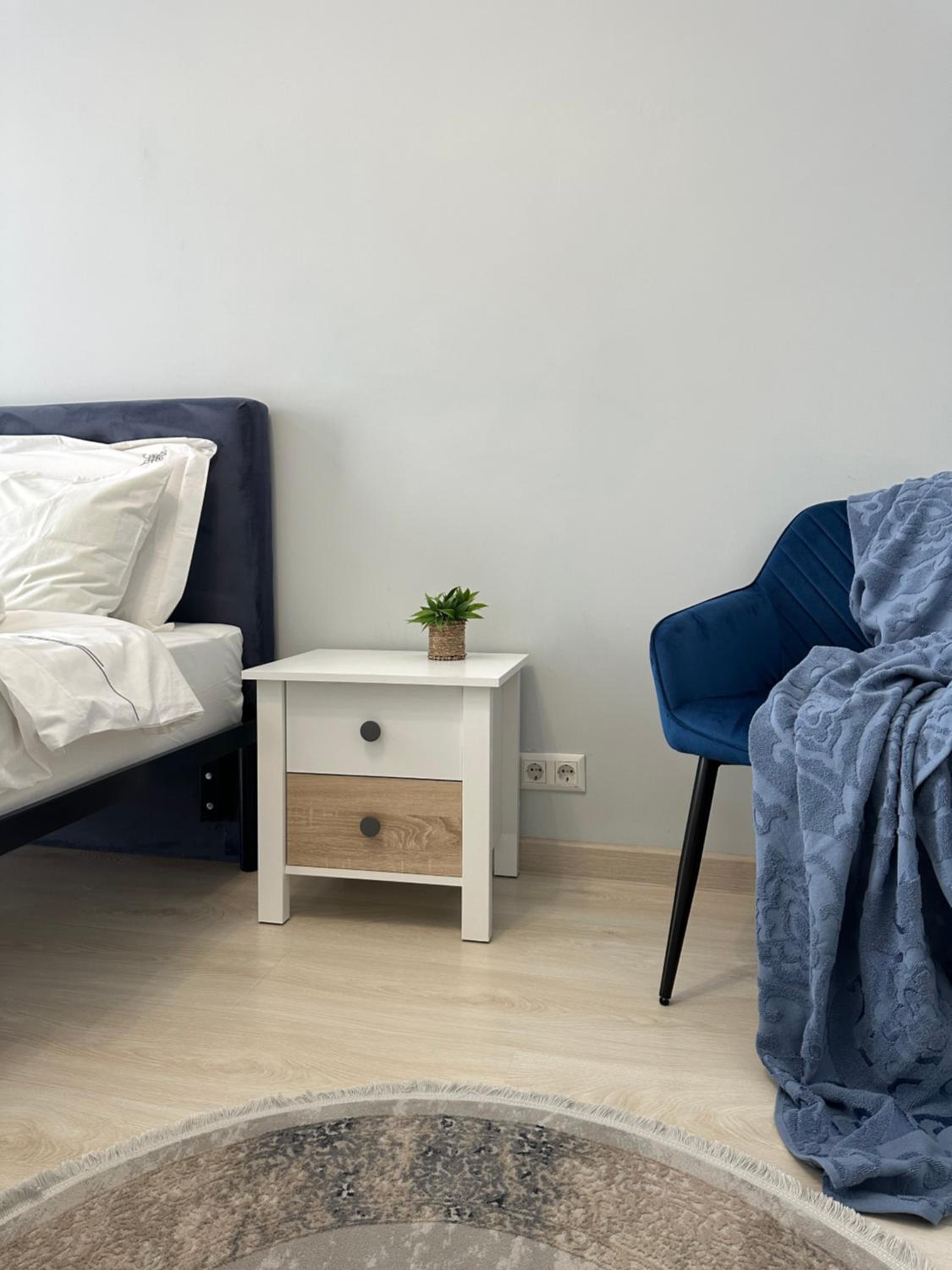 ApartDirect Botanica 1 view 2