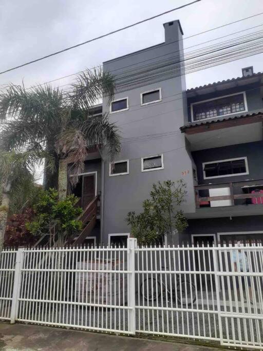 Apto 3 dormitórios na Prainha 8 a 10 pessoas