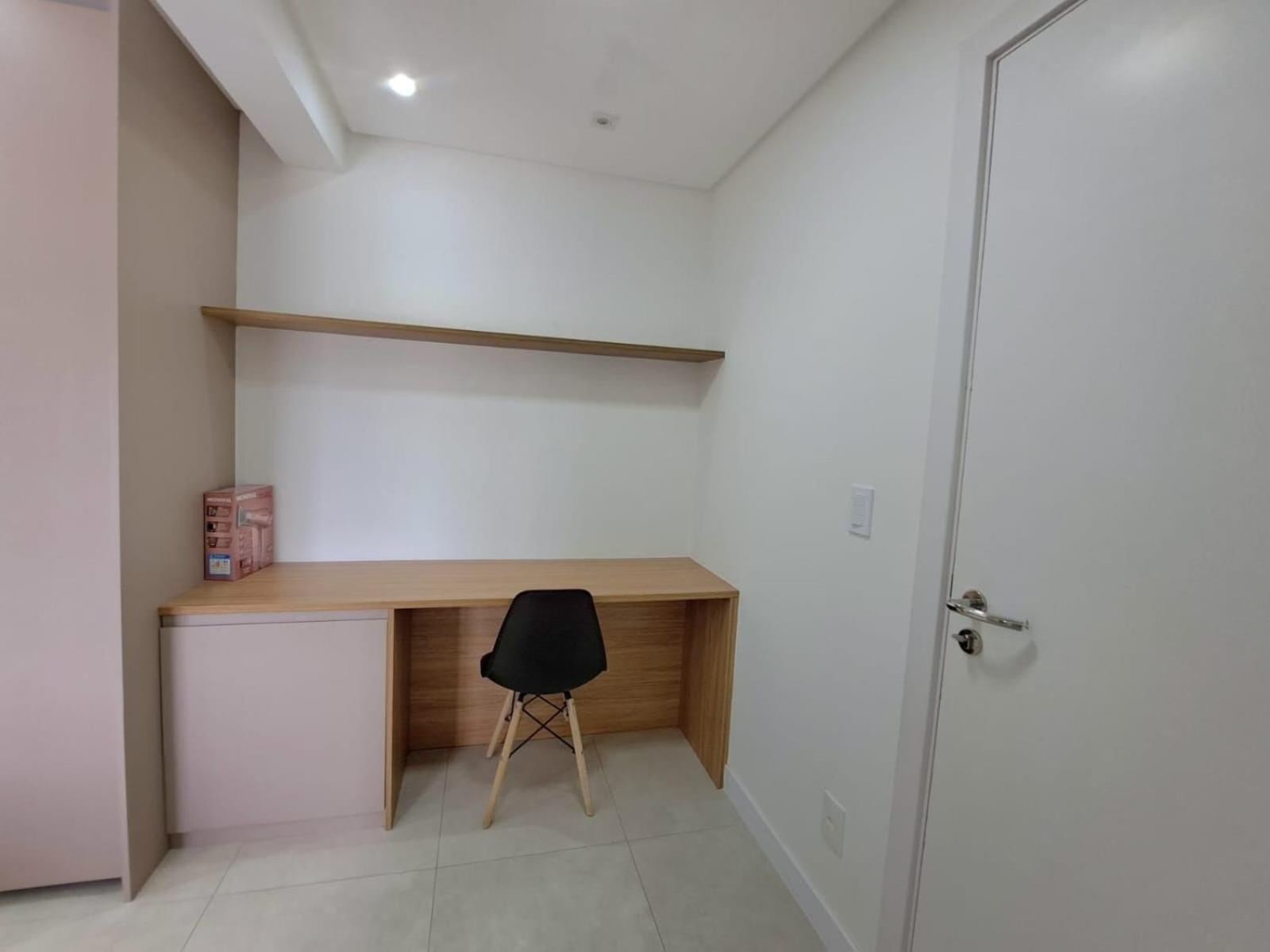 Encantador! 3 Suítes, Vista, Finamente Mobiliado