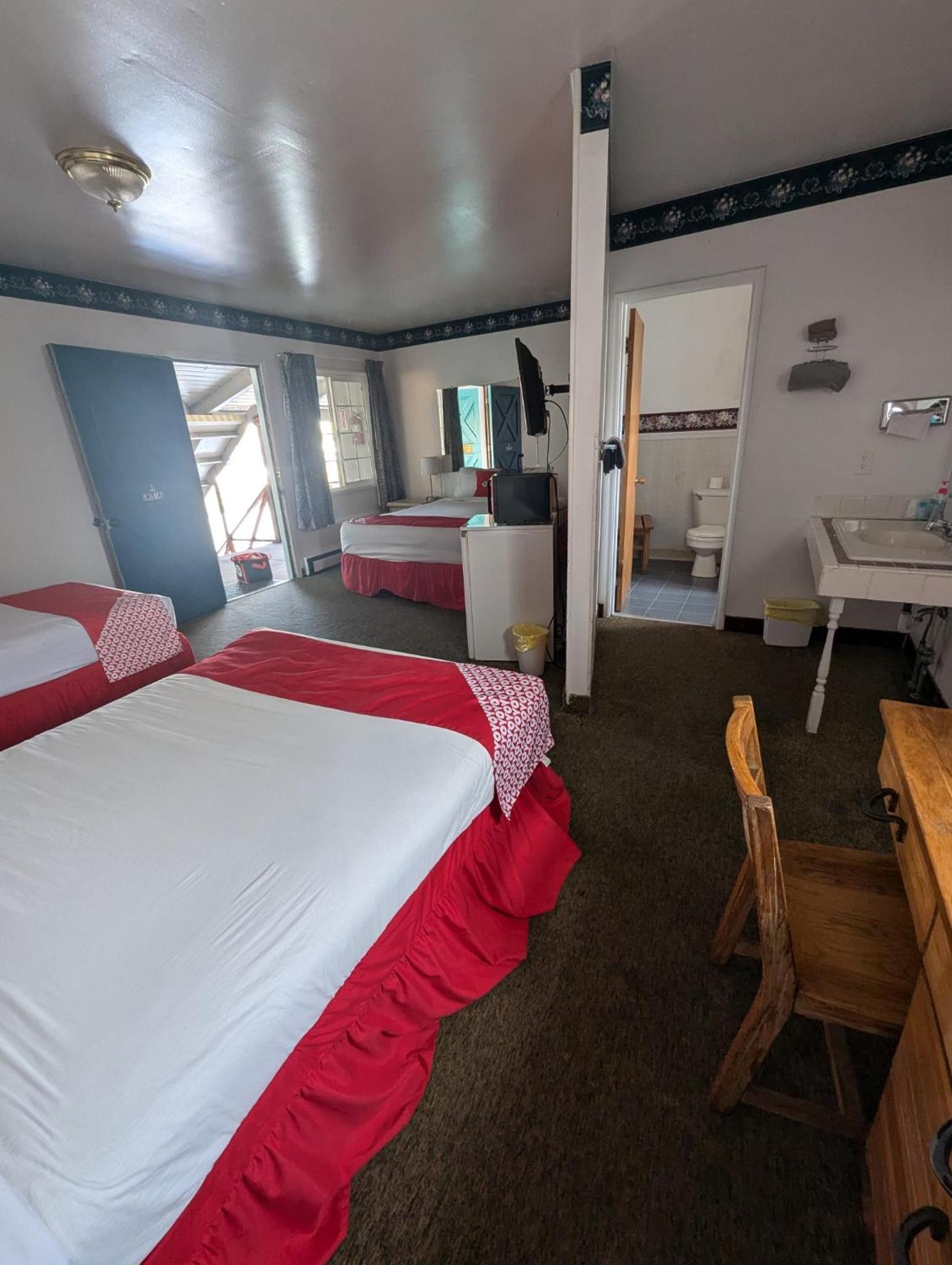 Silver Spur Motel