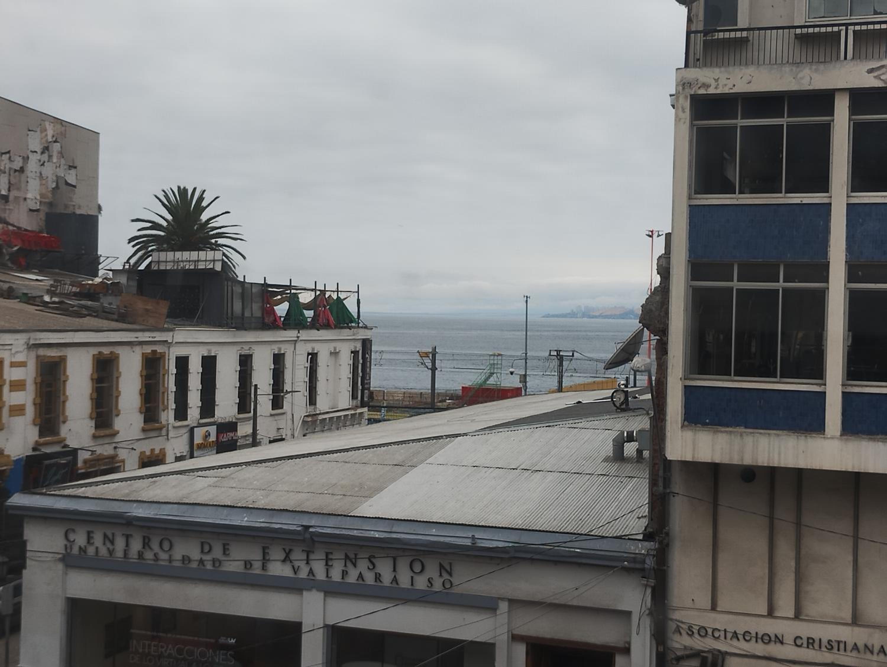 Habitación en departamento céntrico de Valparaíso