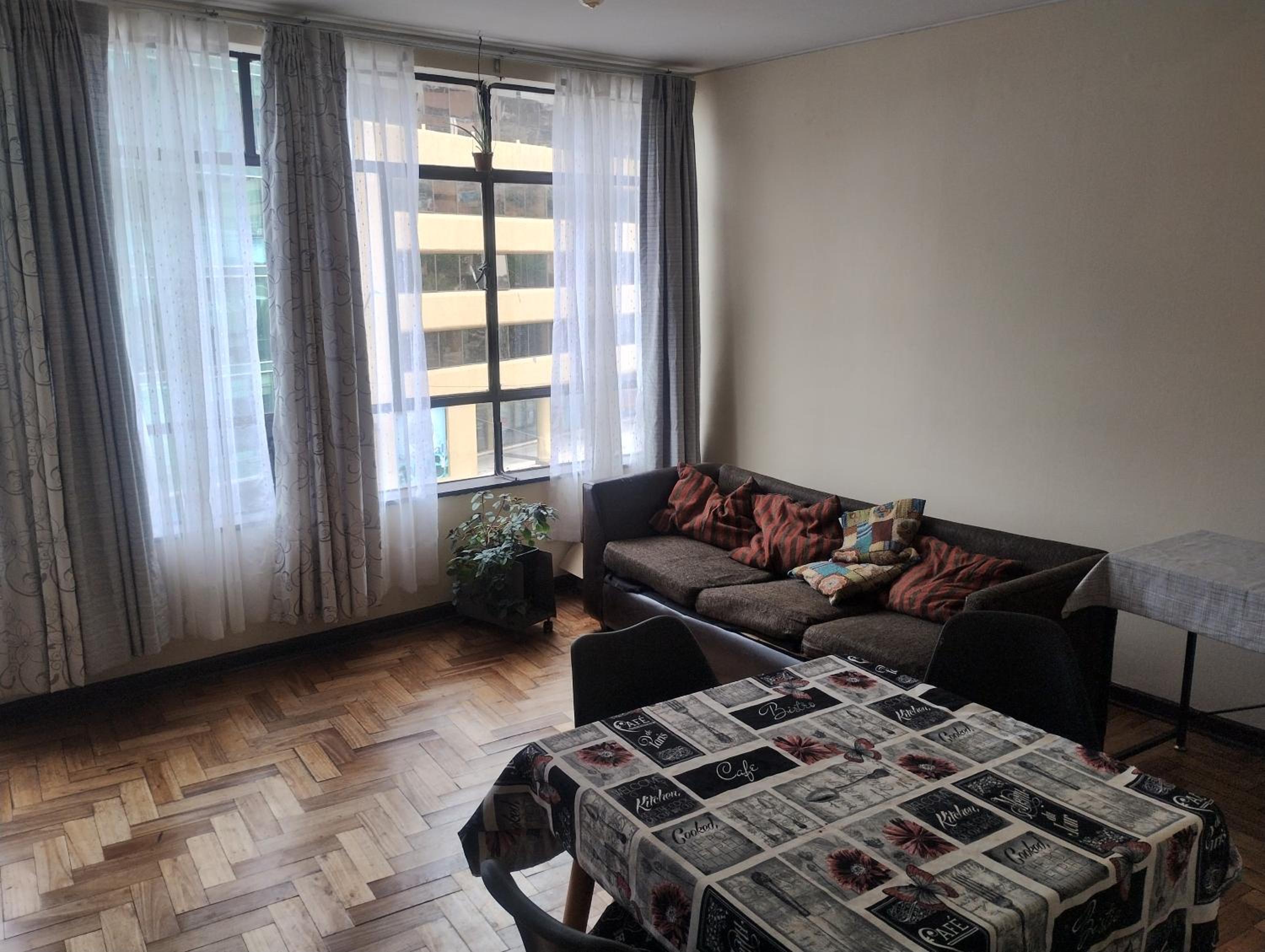 Habitación en departamento céntrico de Valparaíso