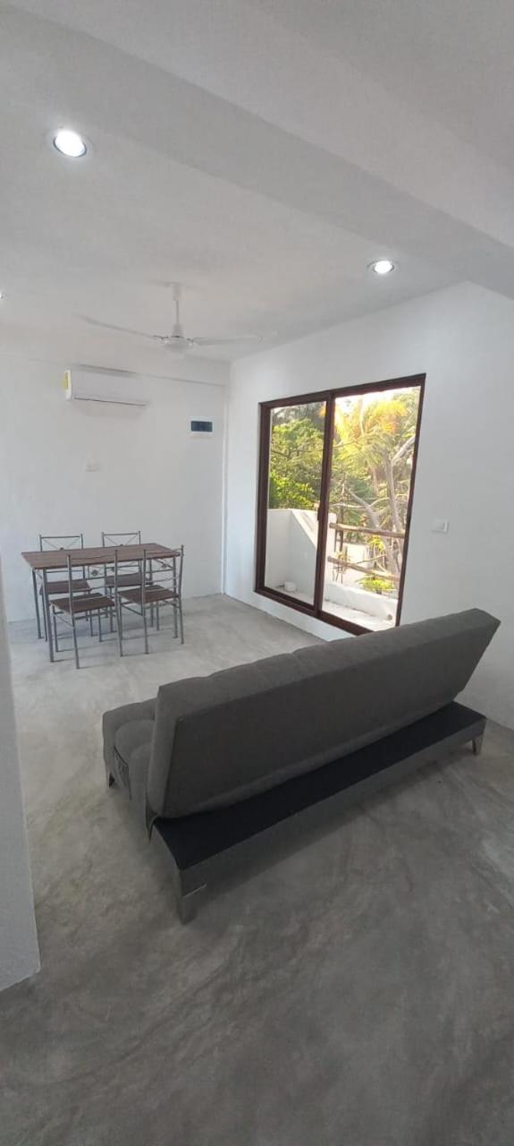 Hermoso estudio almendro