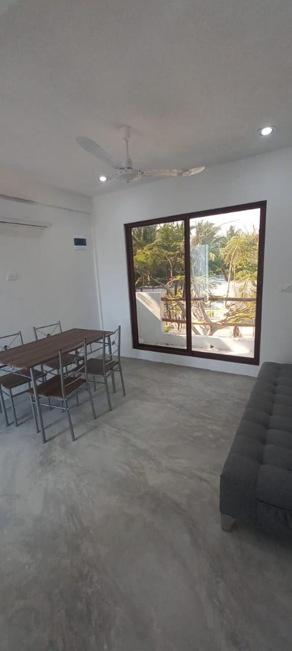 Hermoso estudio almendro