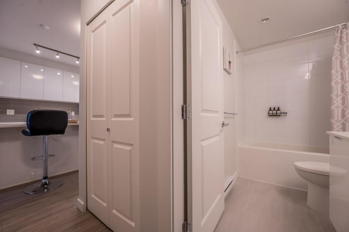 Upscale Modern Condo in Langley