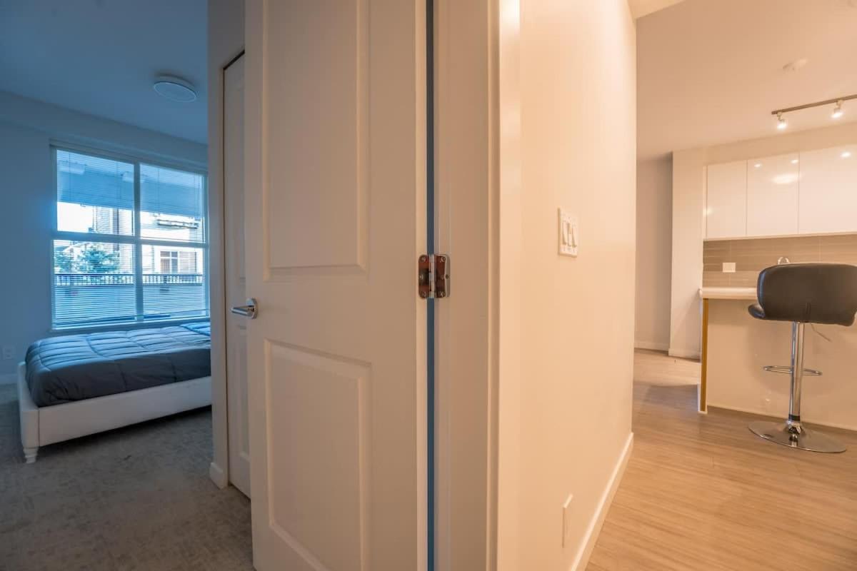 Upscale Modern Condo in Langley