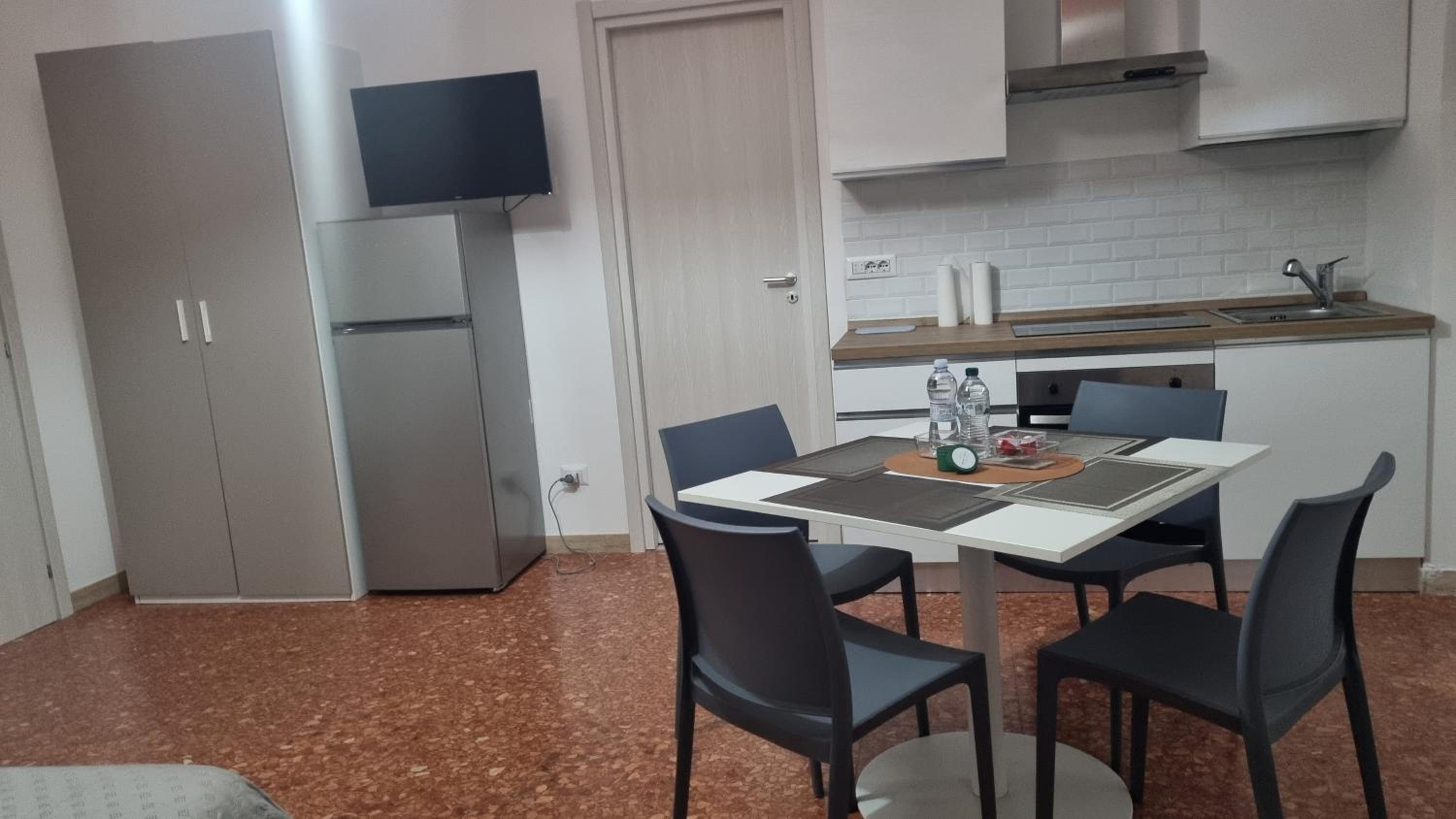 BAM BAM TIBURTINA Guesthouse