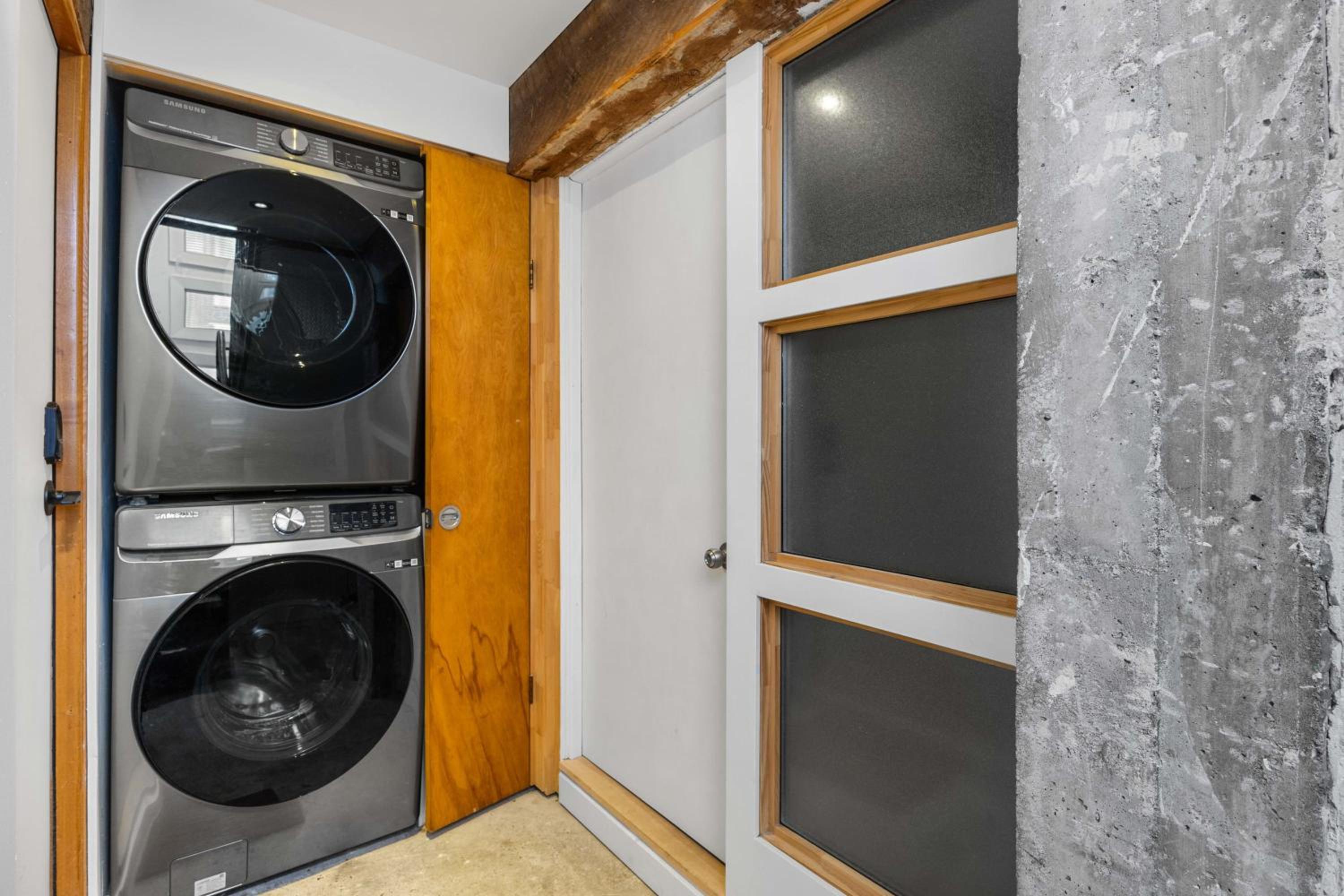 Large Beautiful 2BR Apartment fully equipped