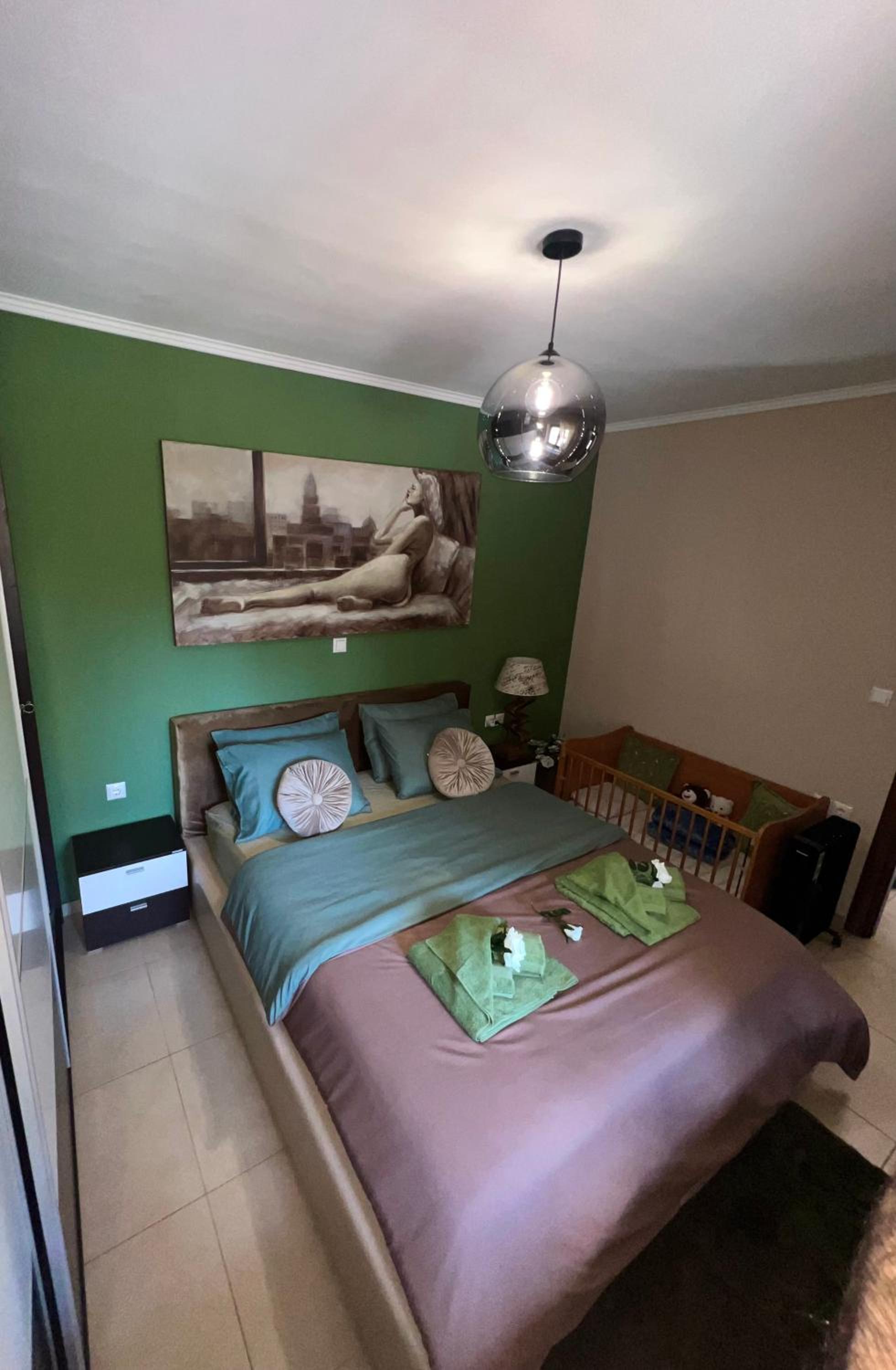 The Streamside Villa