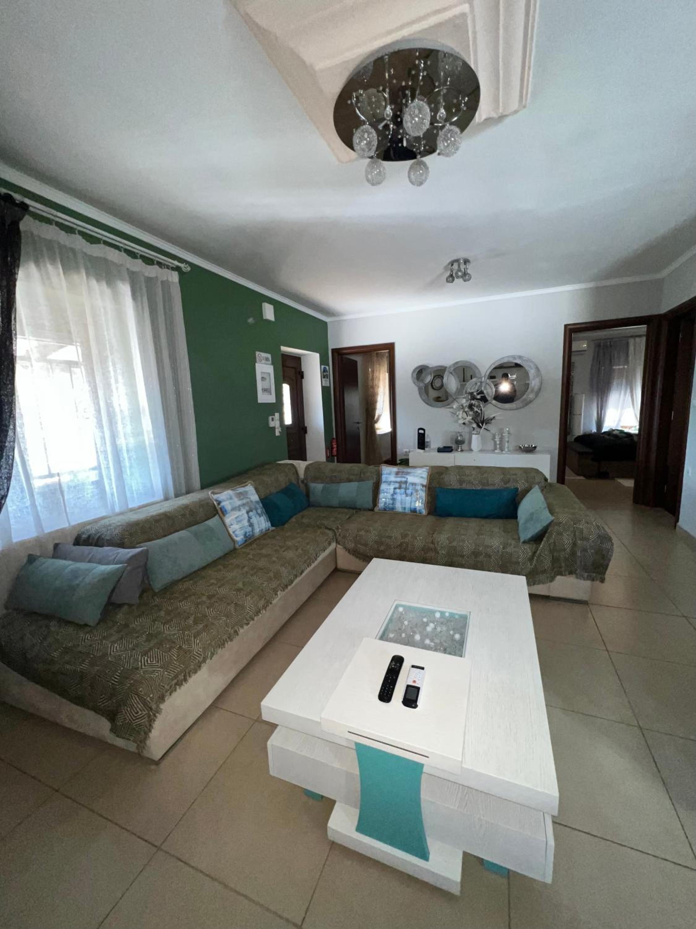 The Streamside Villa