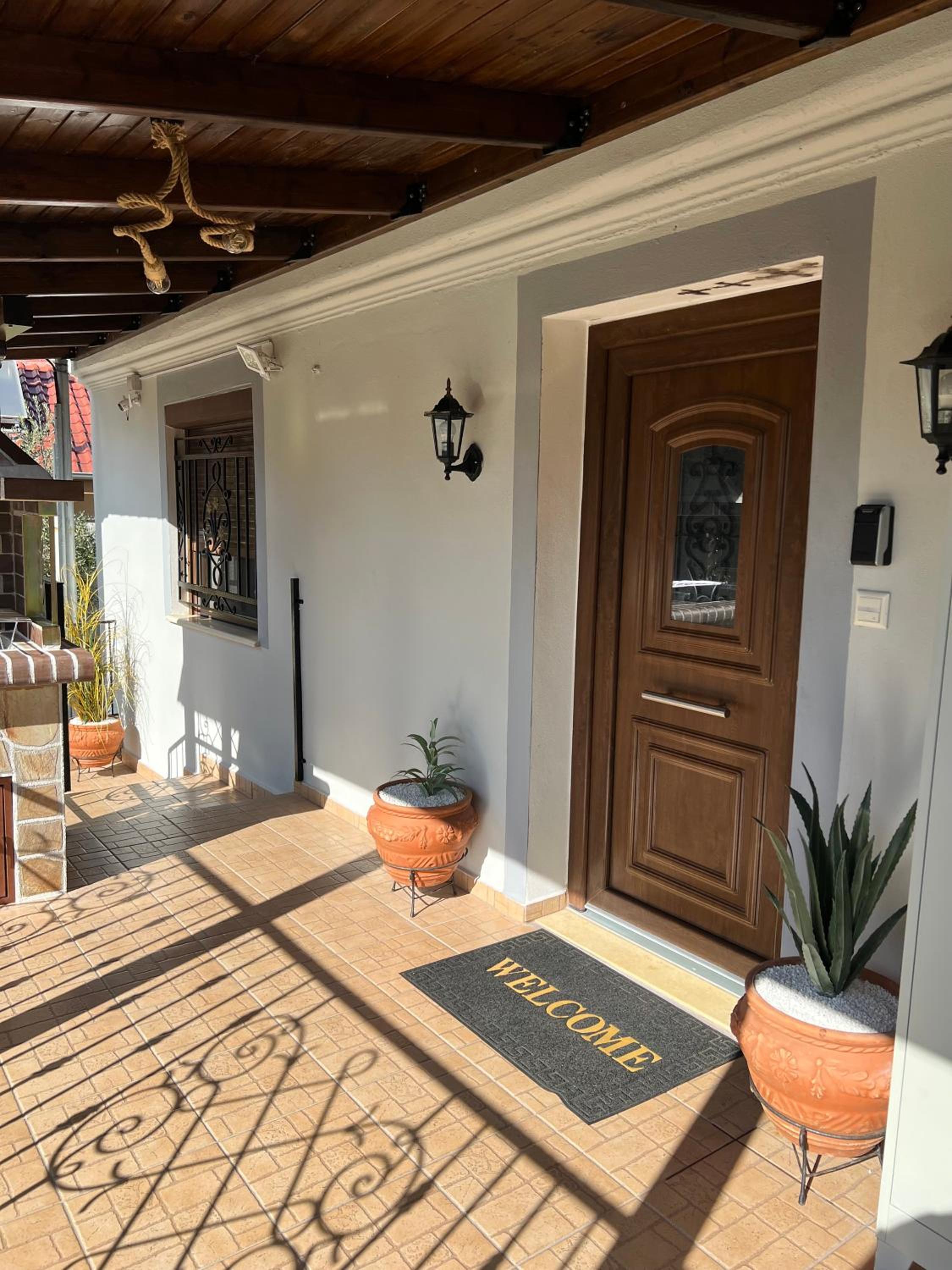 The Streamside Villa