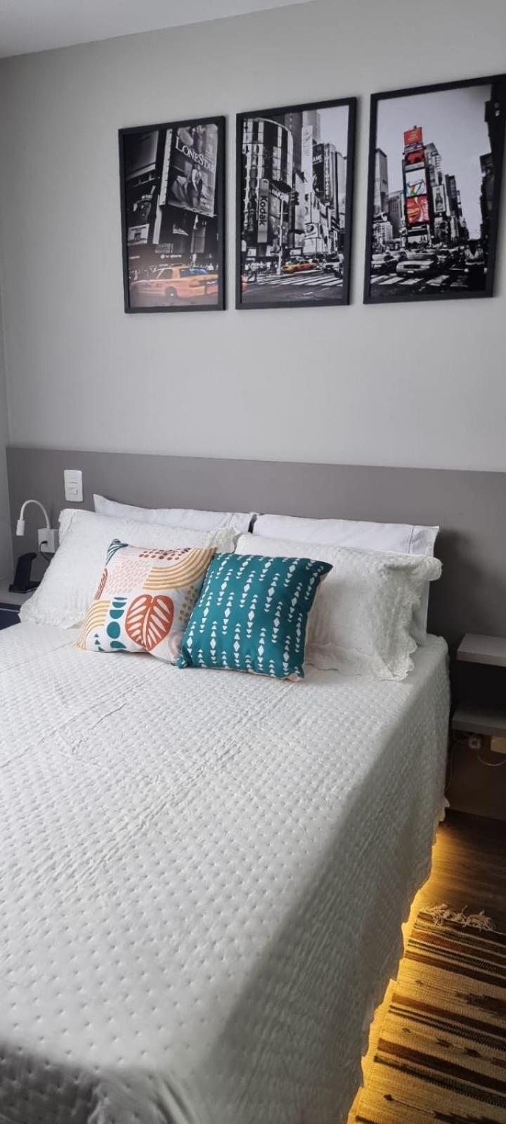 Flat One House