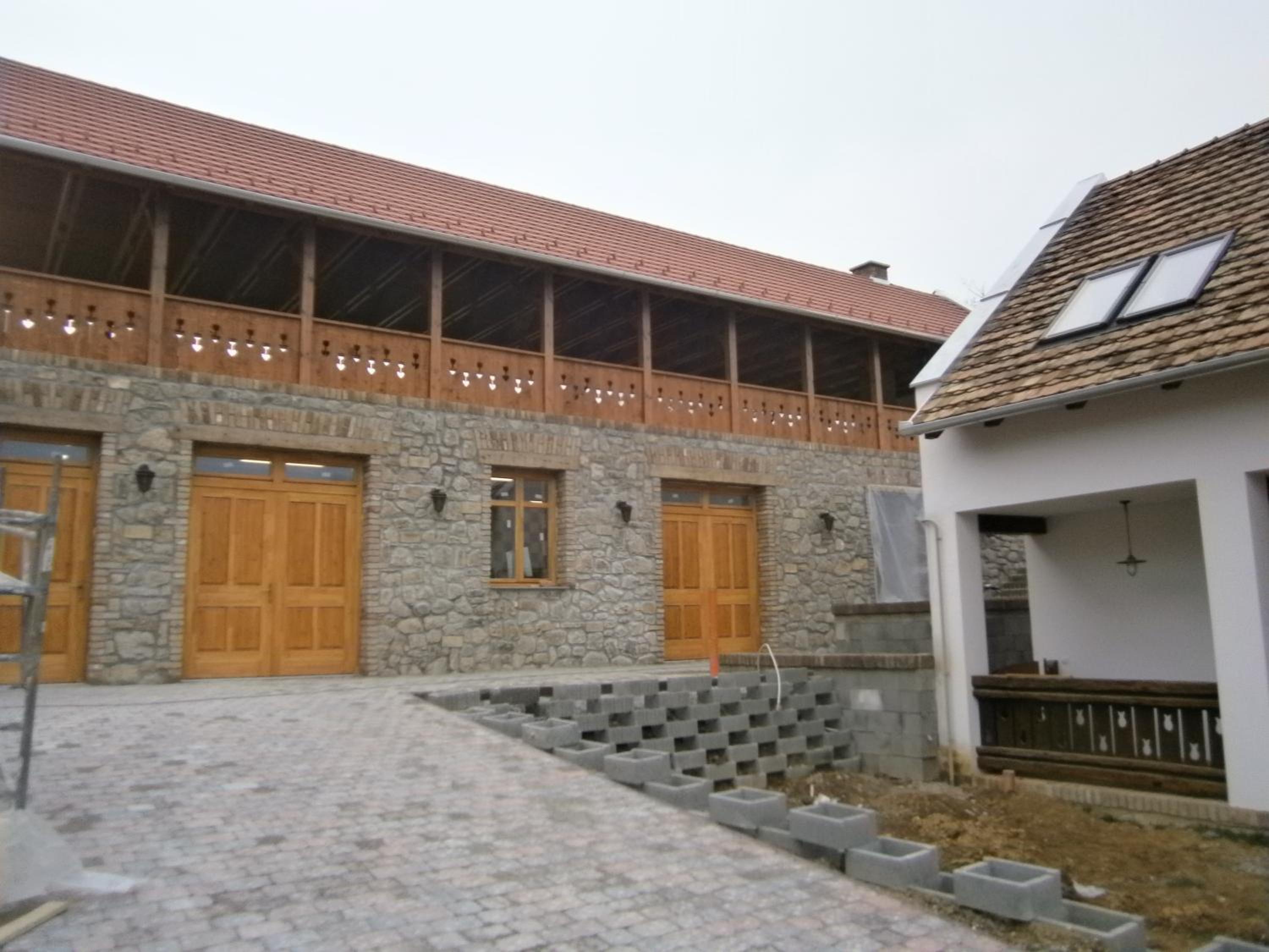 Photo 47