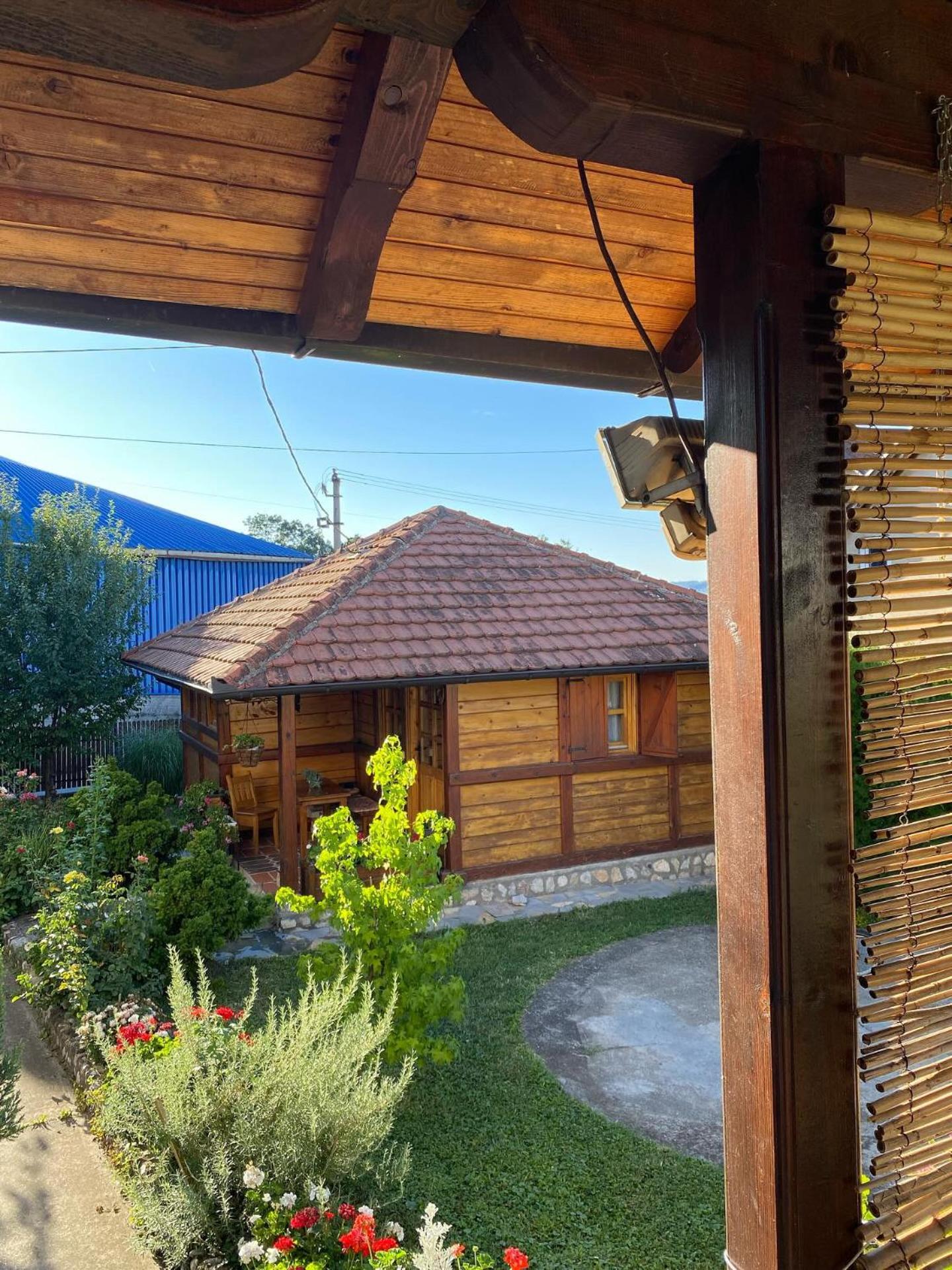 Photo 9