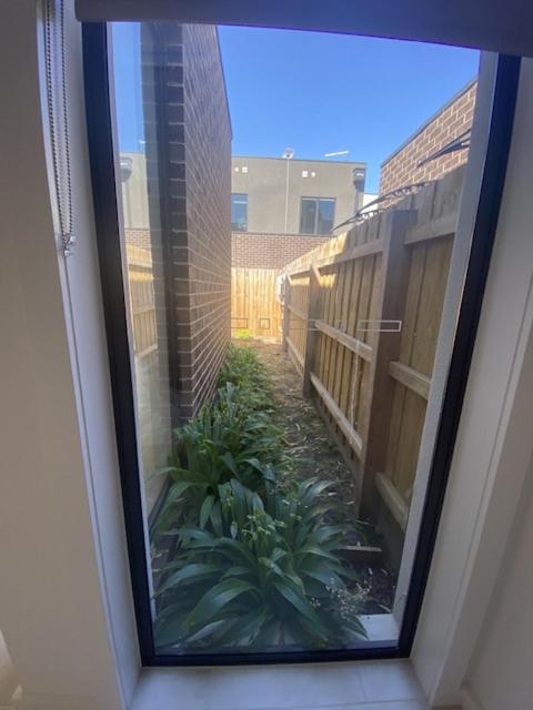 30 Minutes to Airport-3BR-Unfurnished-LUGarage-29G