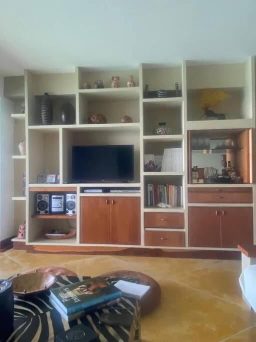 Beachfront Apt in Margarita for 6ppl view 5