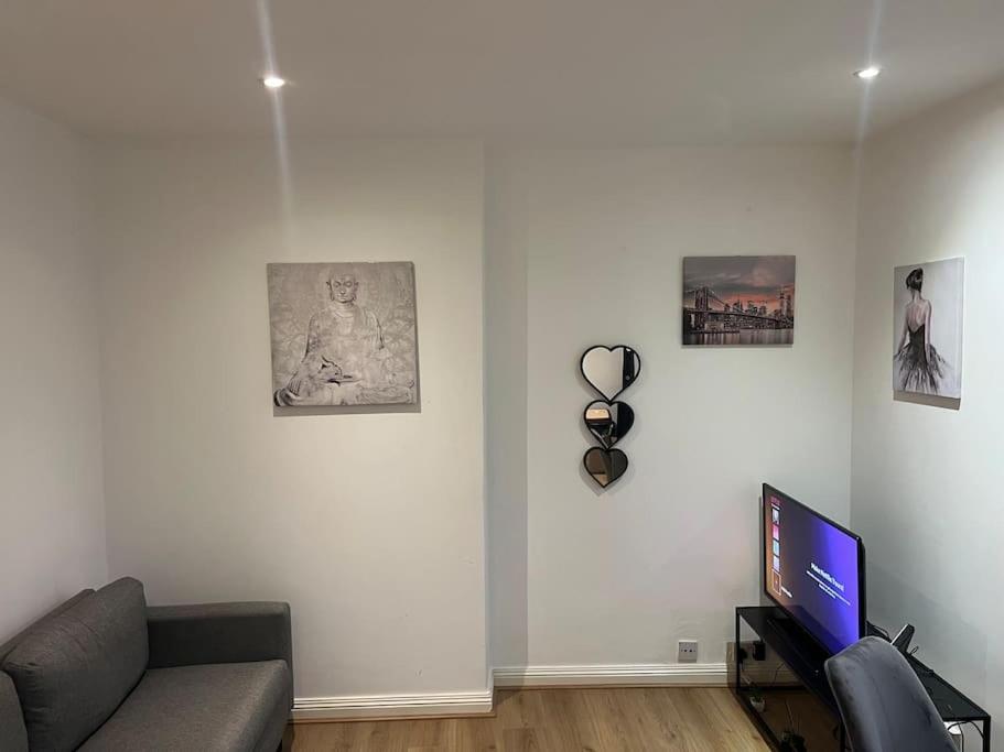 Kensington Studio Apartment in Central London