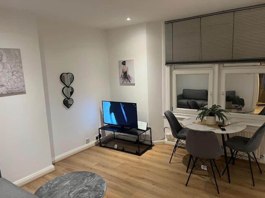 Kensington Studio Apartment in Central London
