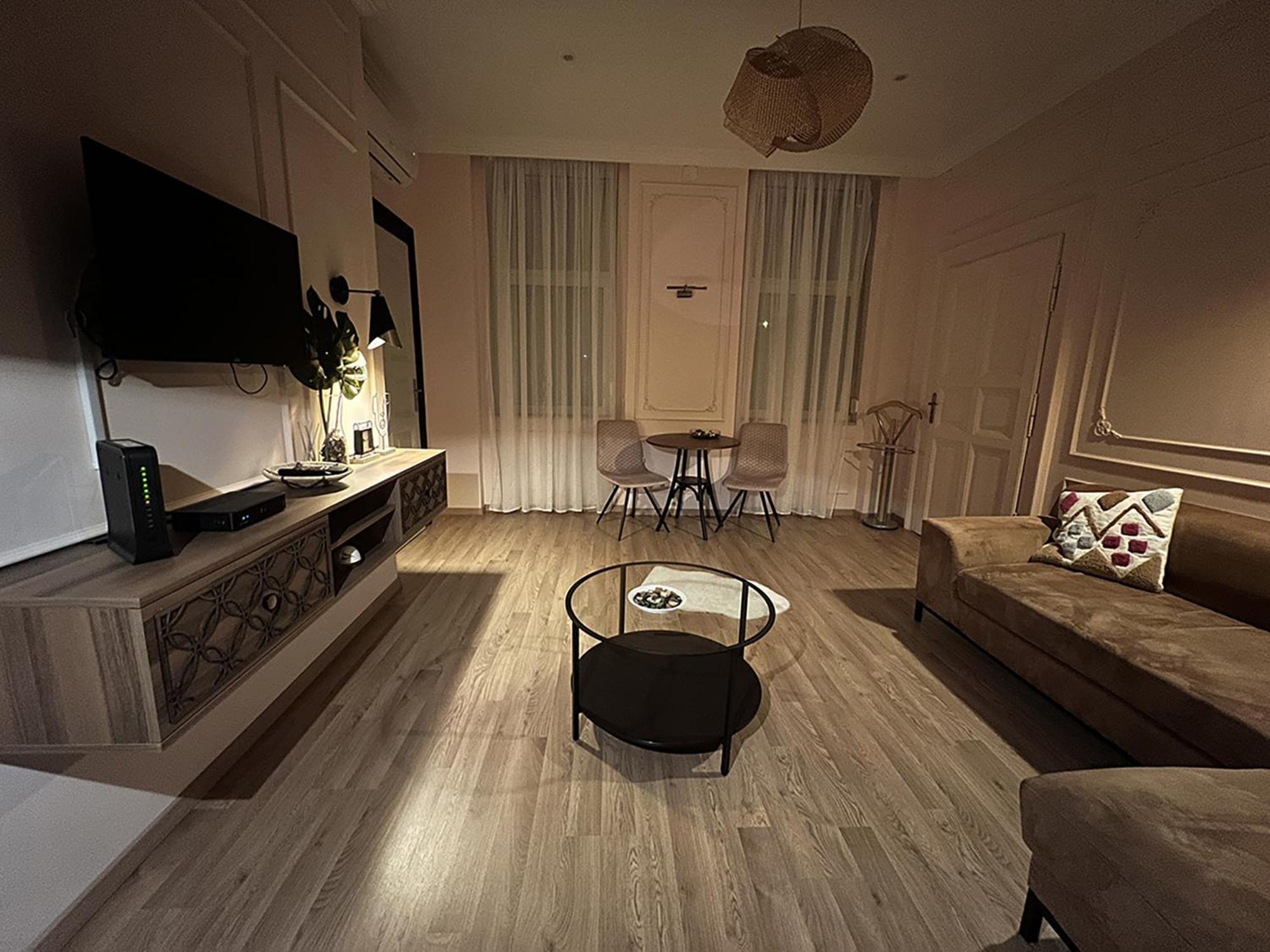 József Apartment