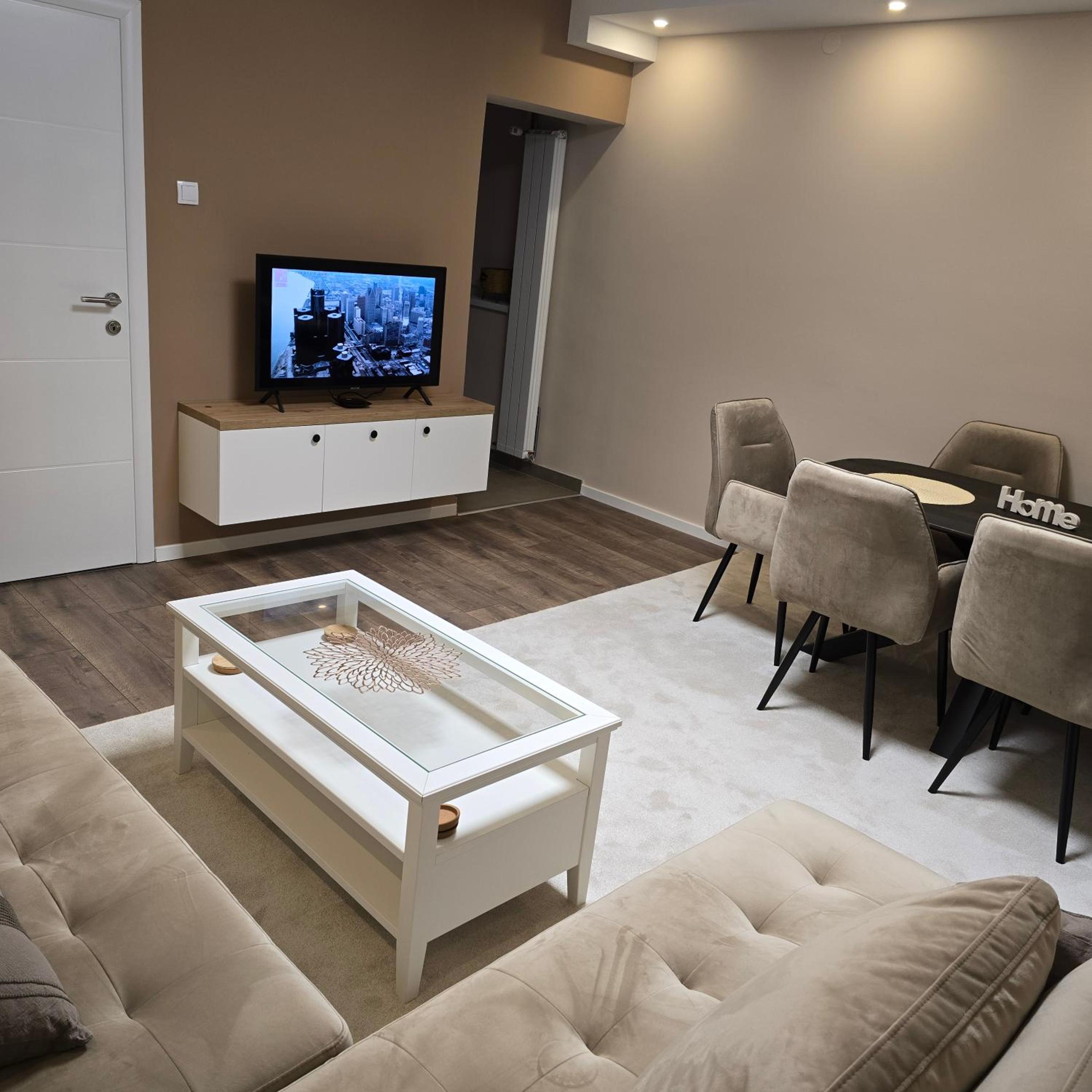 S-Lux apartman