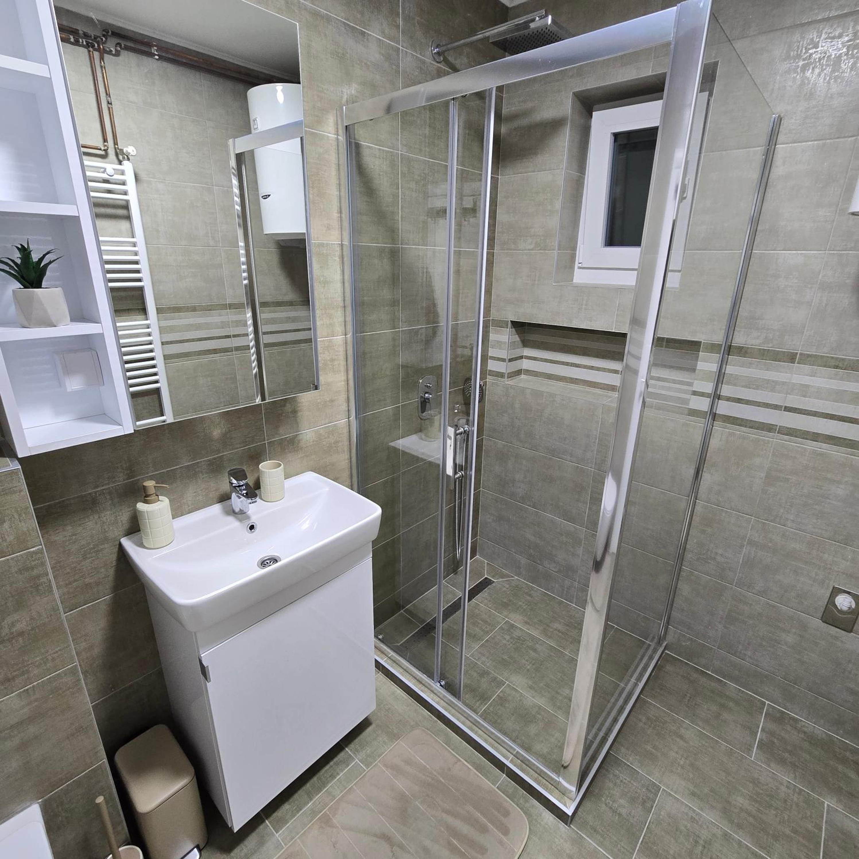 S-Lux apartman