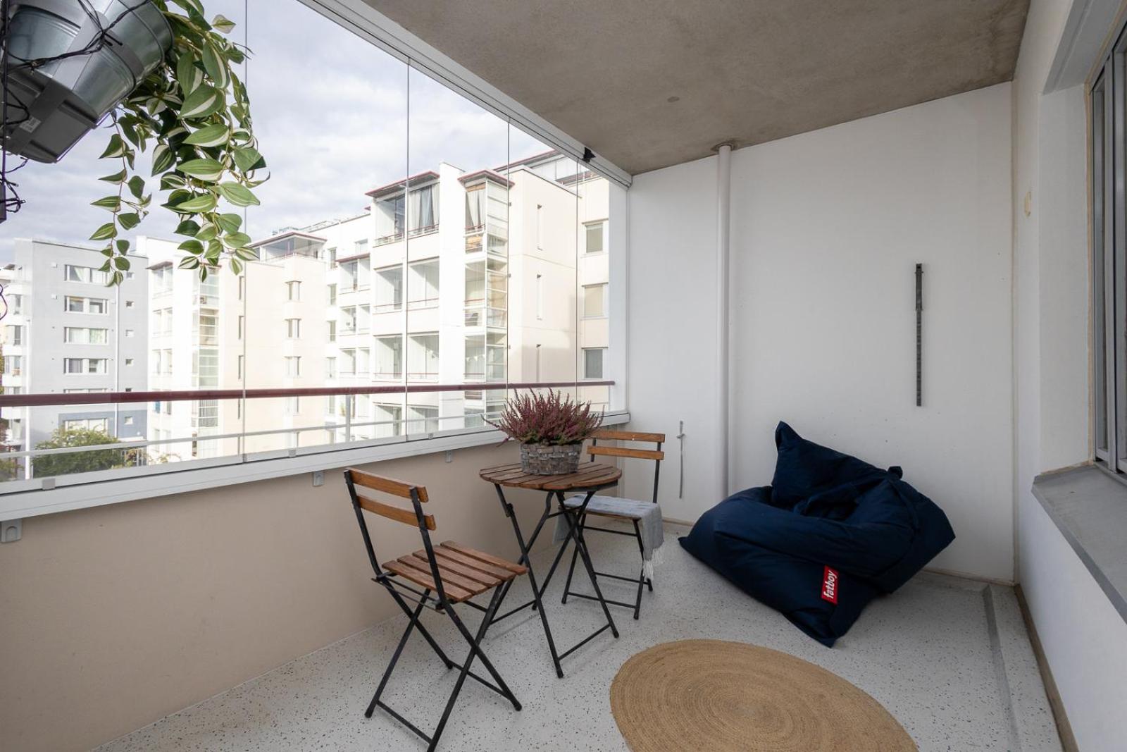 Large 3-bedroom city home view 5