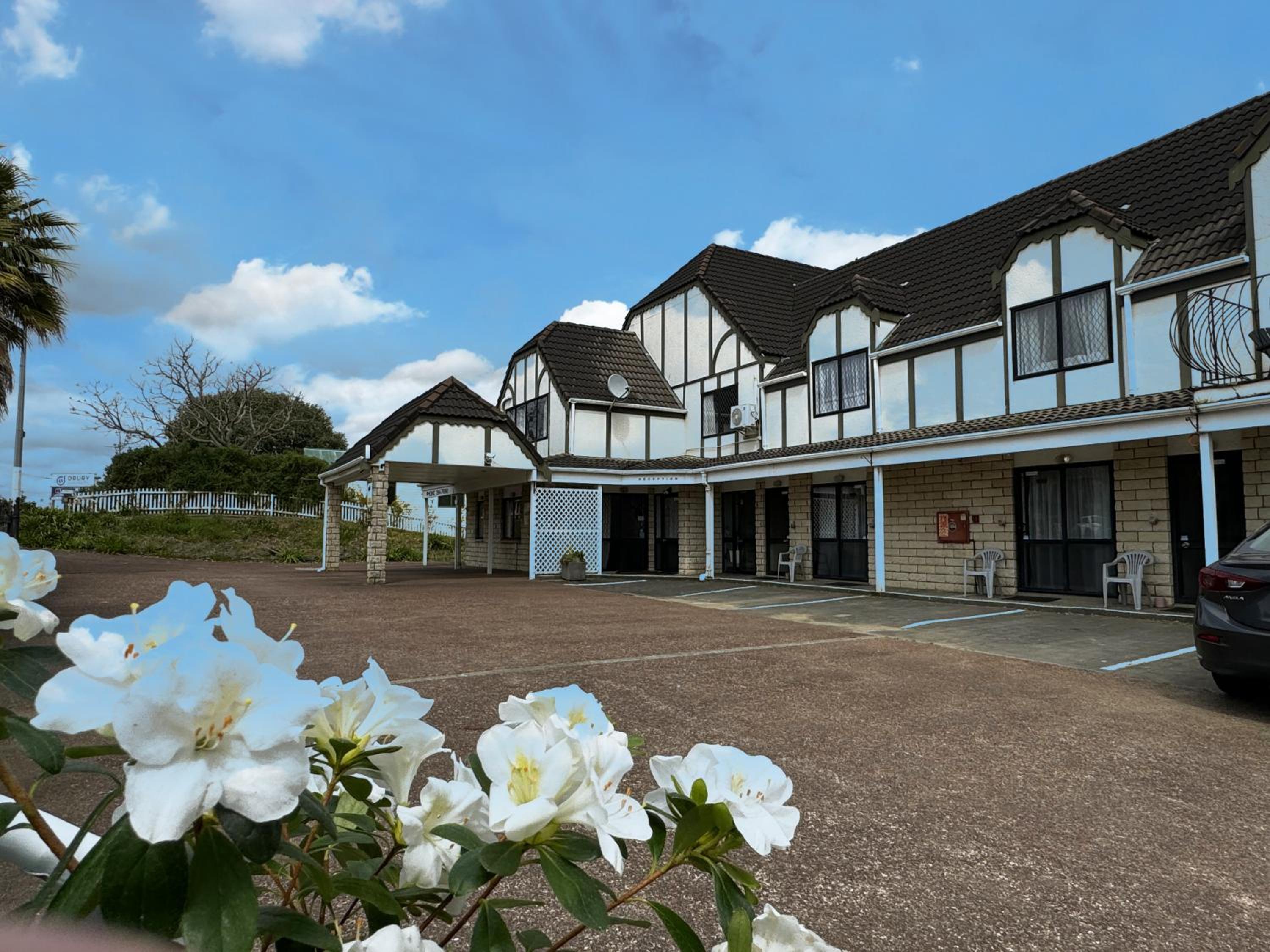 Drury Motor Lodge
