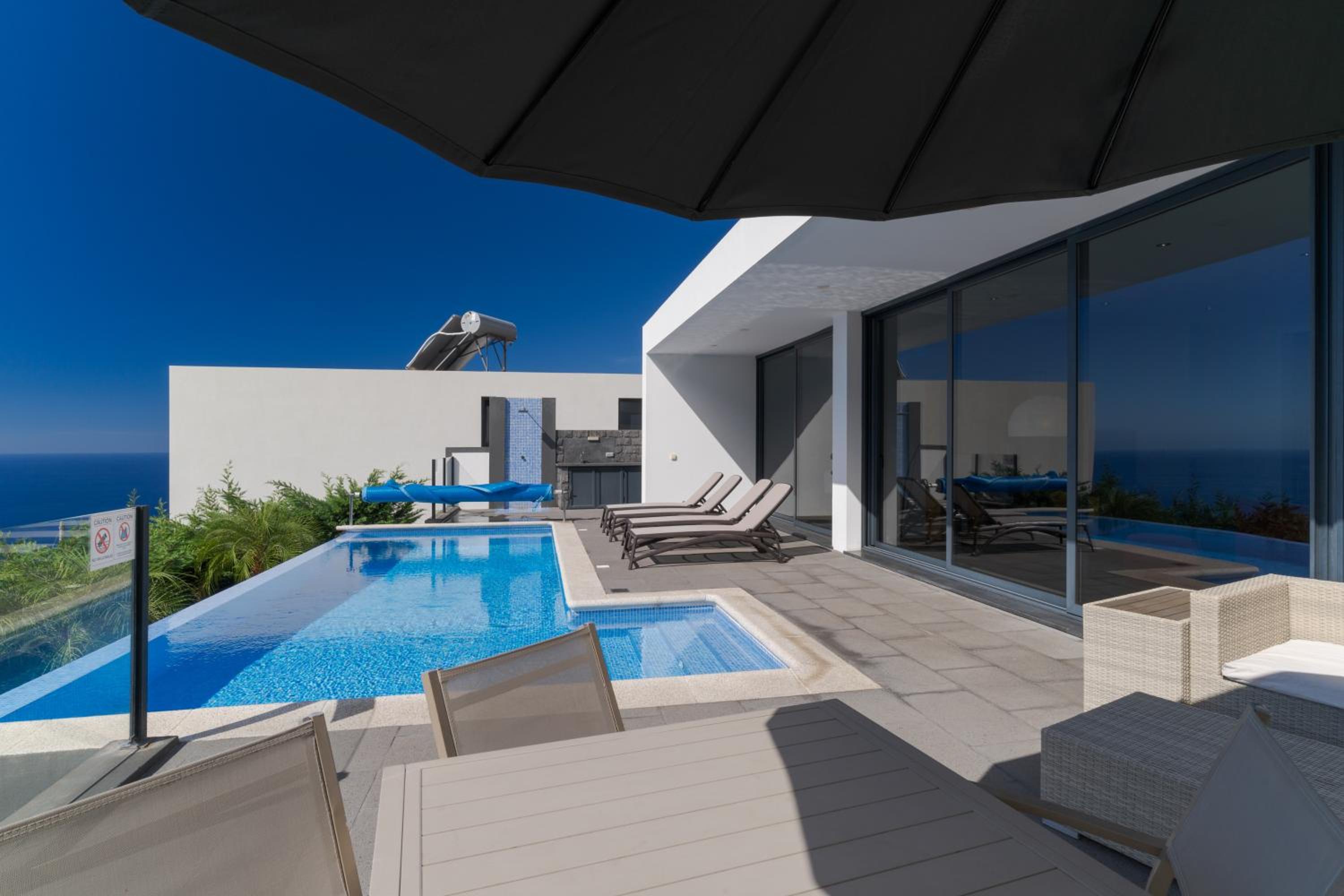 Villa Rubydom by Holiday Rental Madeira view 4