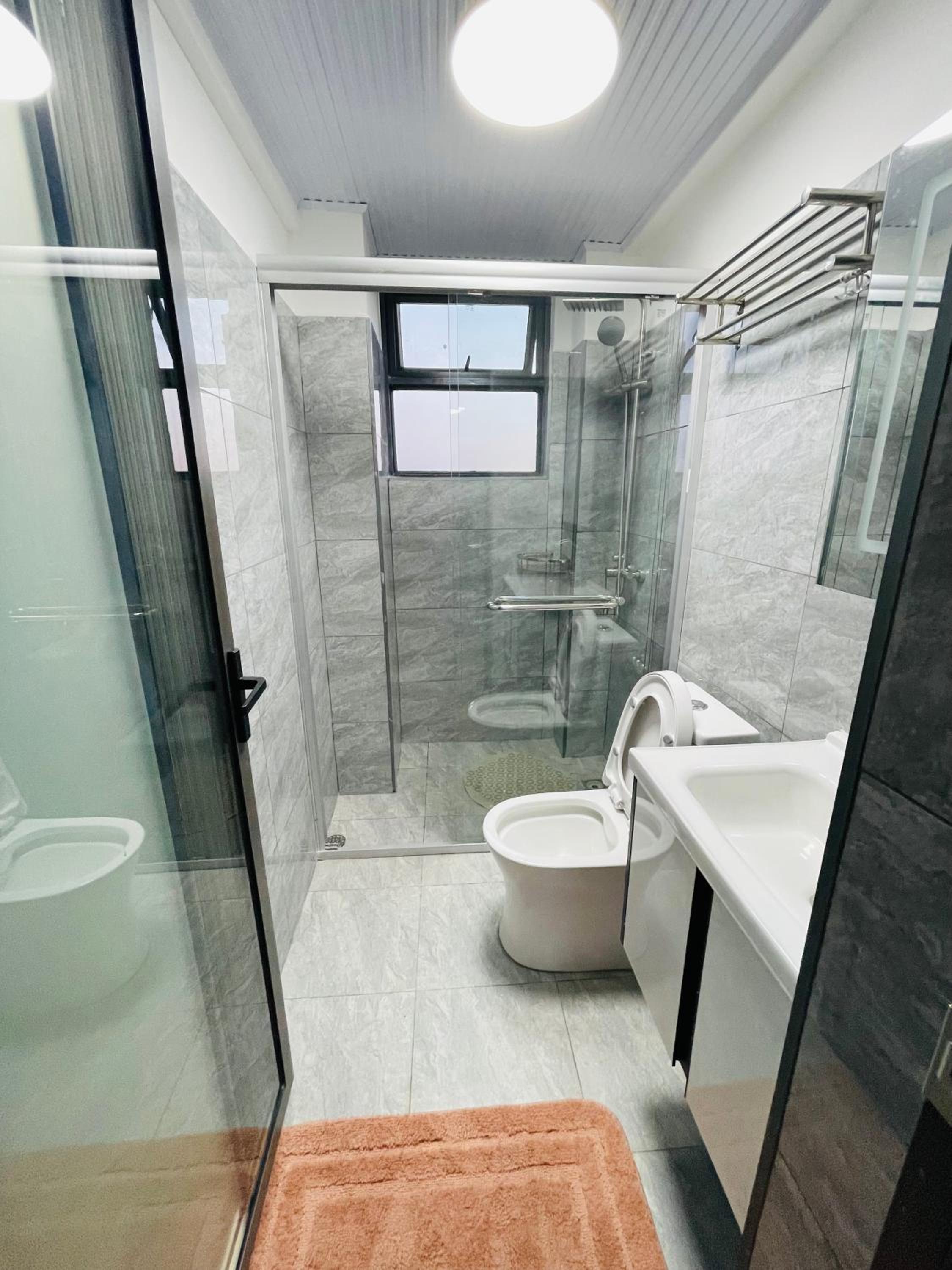 Premium Executive 3 BR Apt with Skyline views view 2
