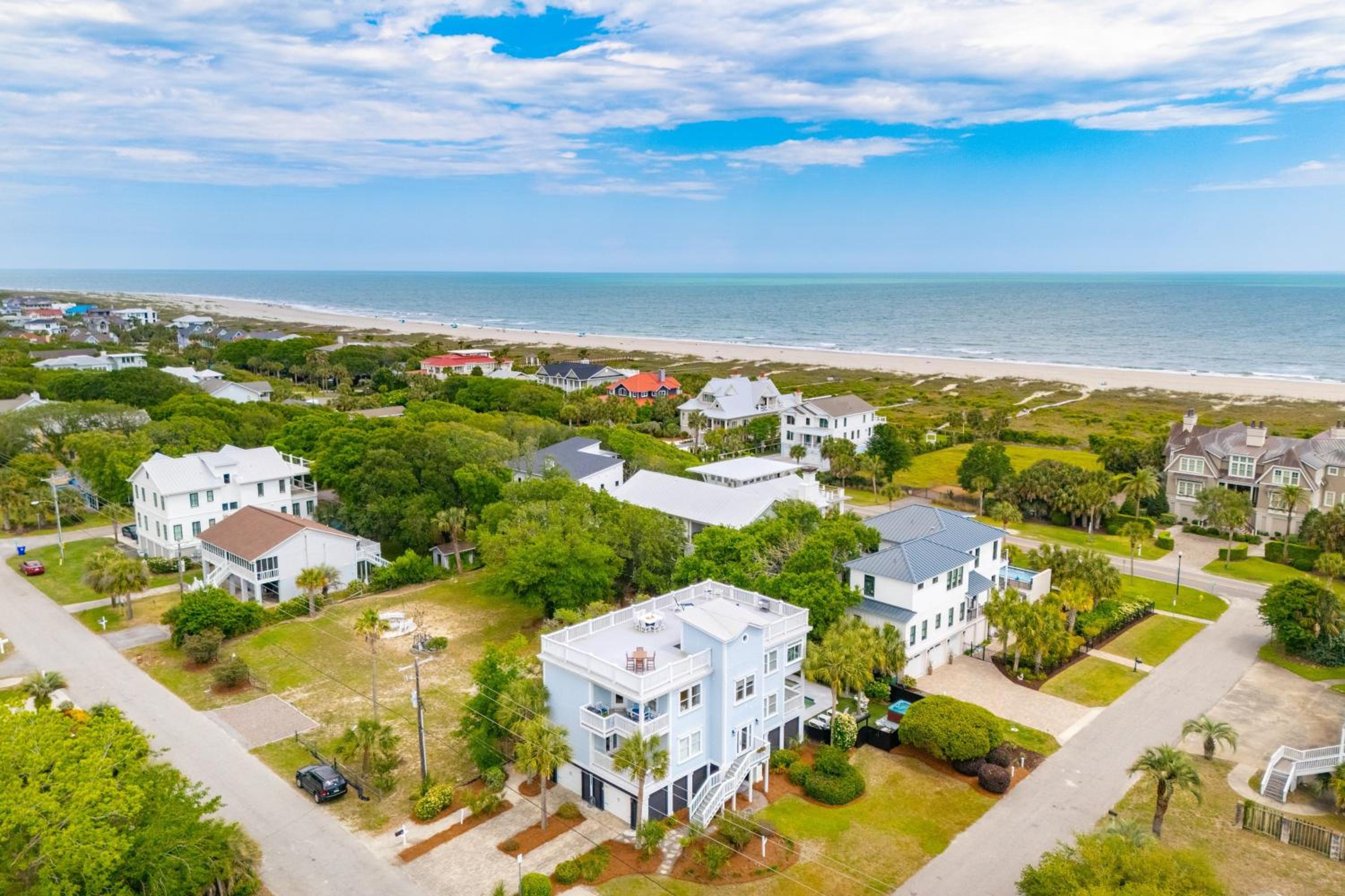 3800 Cameron Boulevard AvantStay Pool Ocean Views Deck