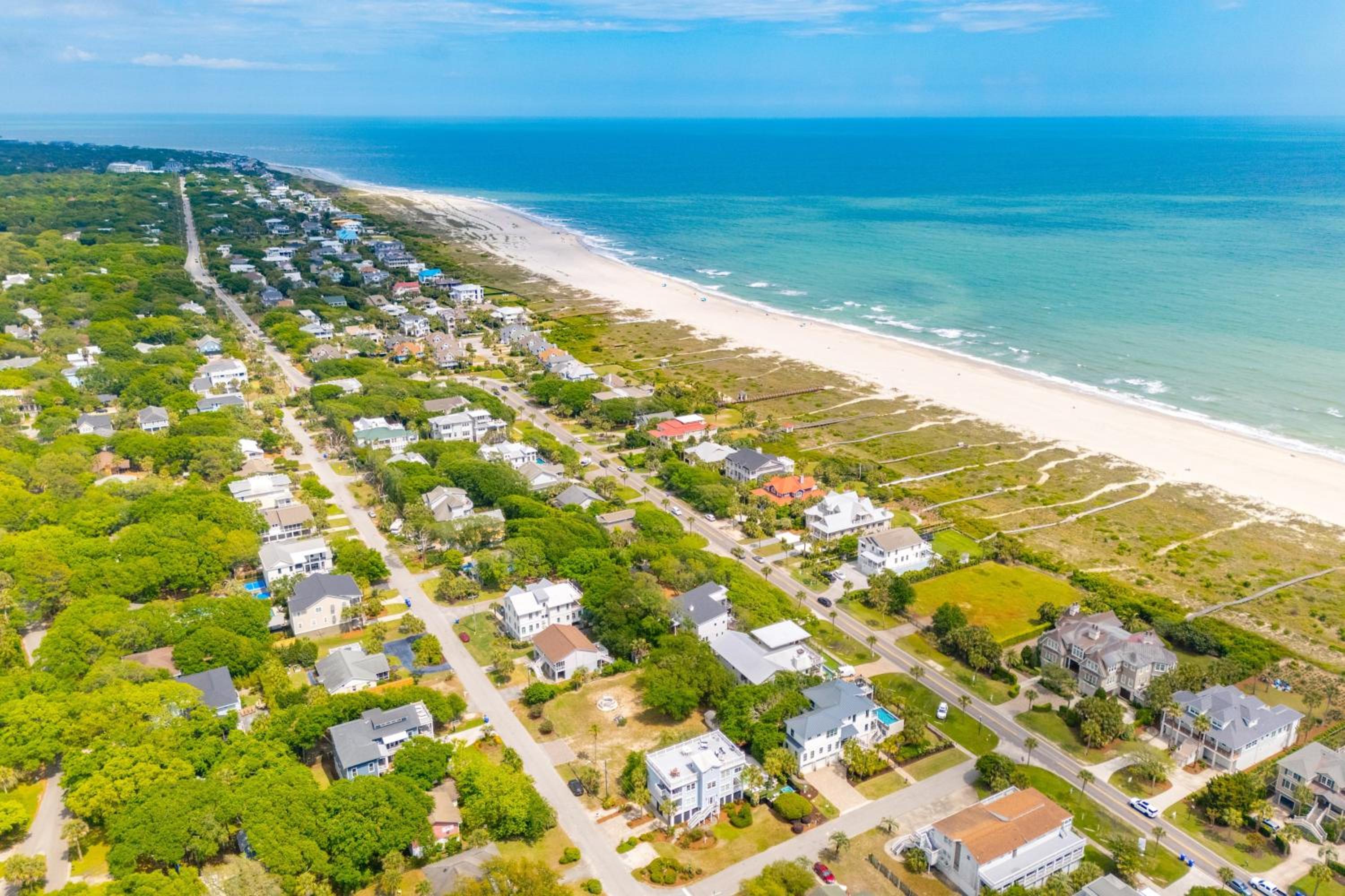 3800 Cameron Boulevard AvantStay Pool Ocean Views Deck