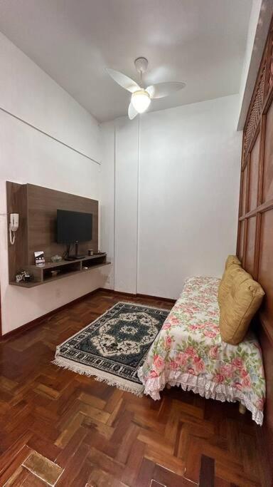 Studio 330 - aconchegante, 500m da Feirinha do Alto, com Garagem e Wi-Fi 500MB