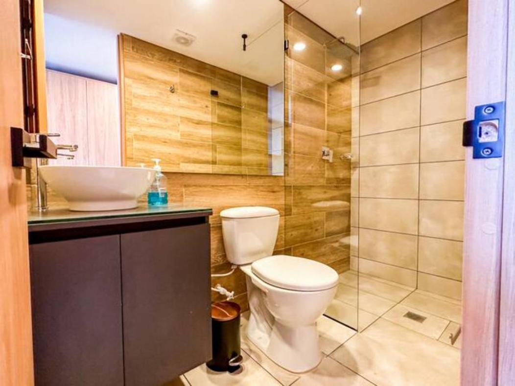 Skyline Suites - Elegant Living with Coworking & Scenic Views