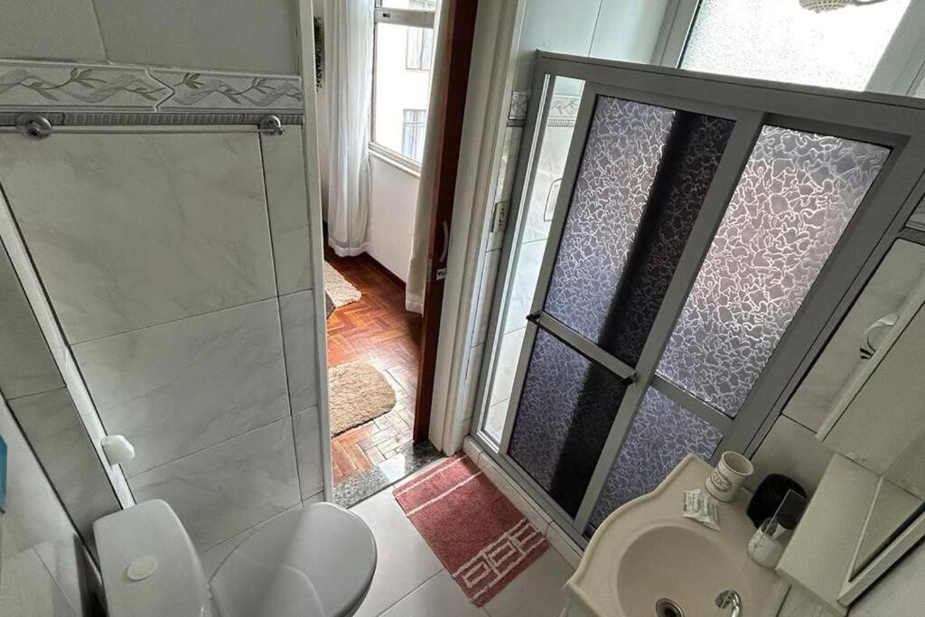 Studio 330 - aconchegante, 500m da Feirinha do Alto, com Garagem e Wi-Fi 500MB