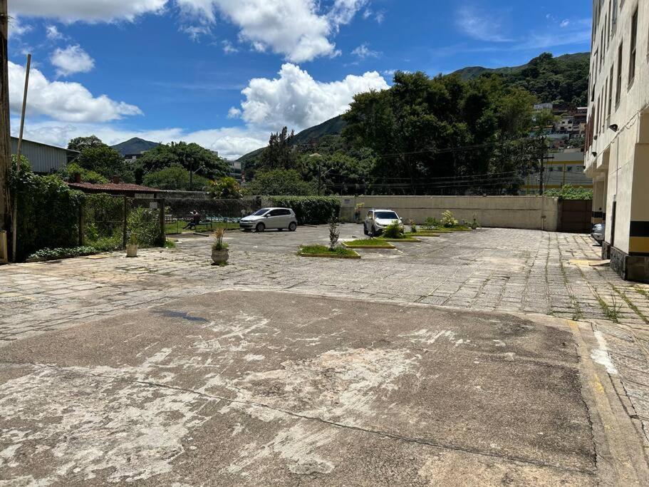 Studio 330 - aconchegante, 500m da Feirinha do Alto, com Garagem e Wi-Fi 500MB